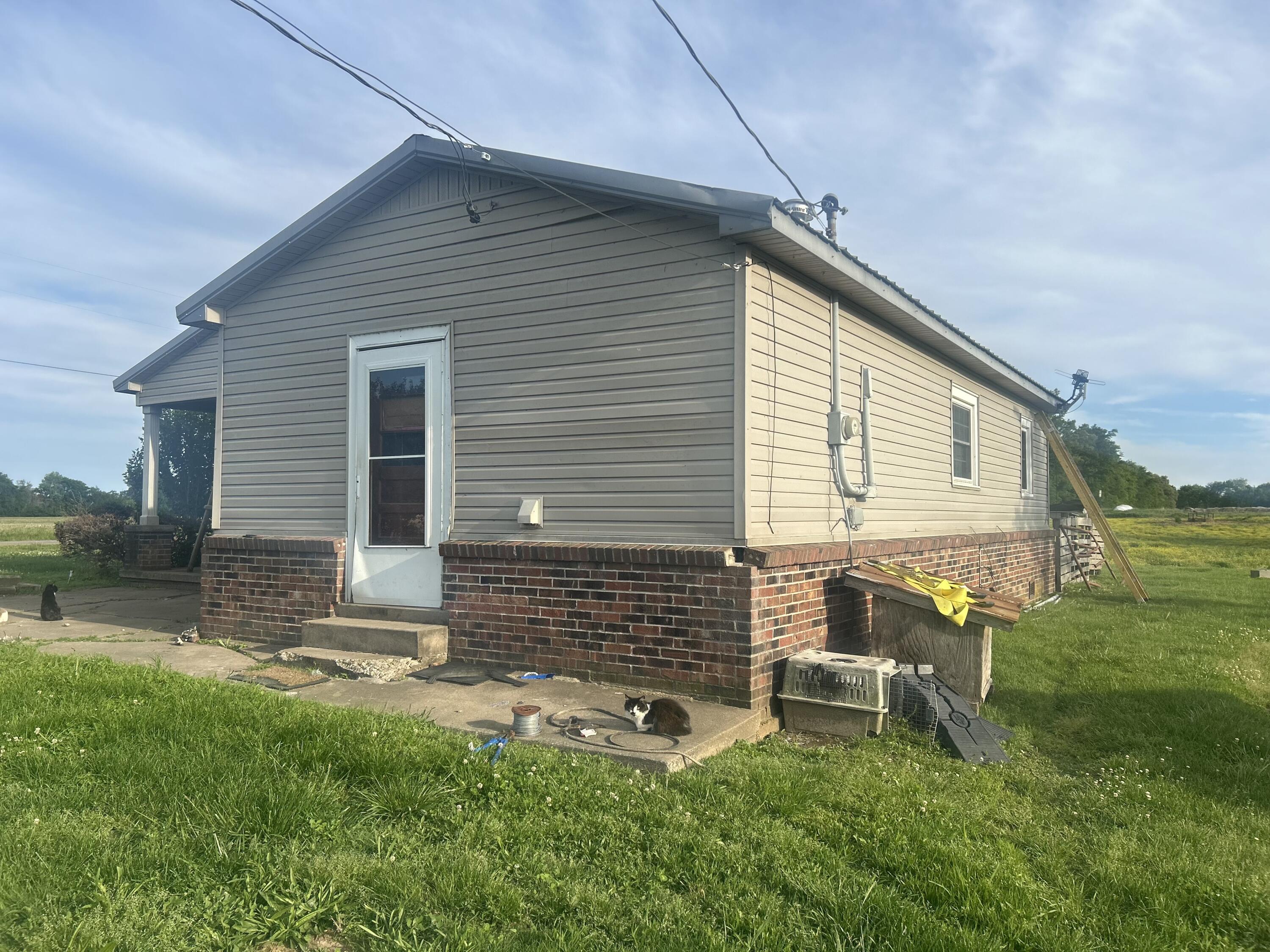 1753 State Route 943 Property Photo 4