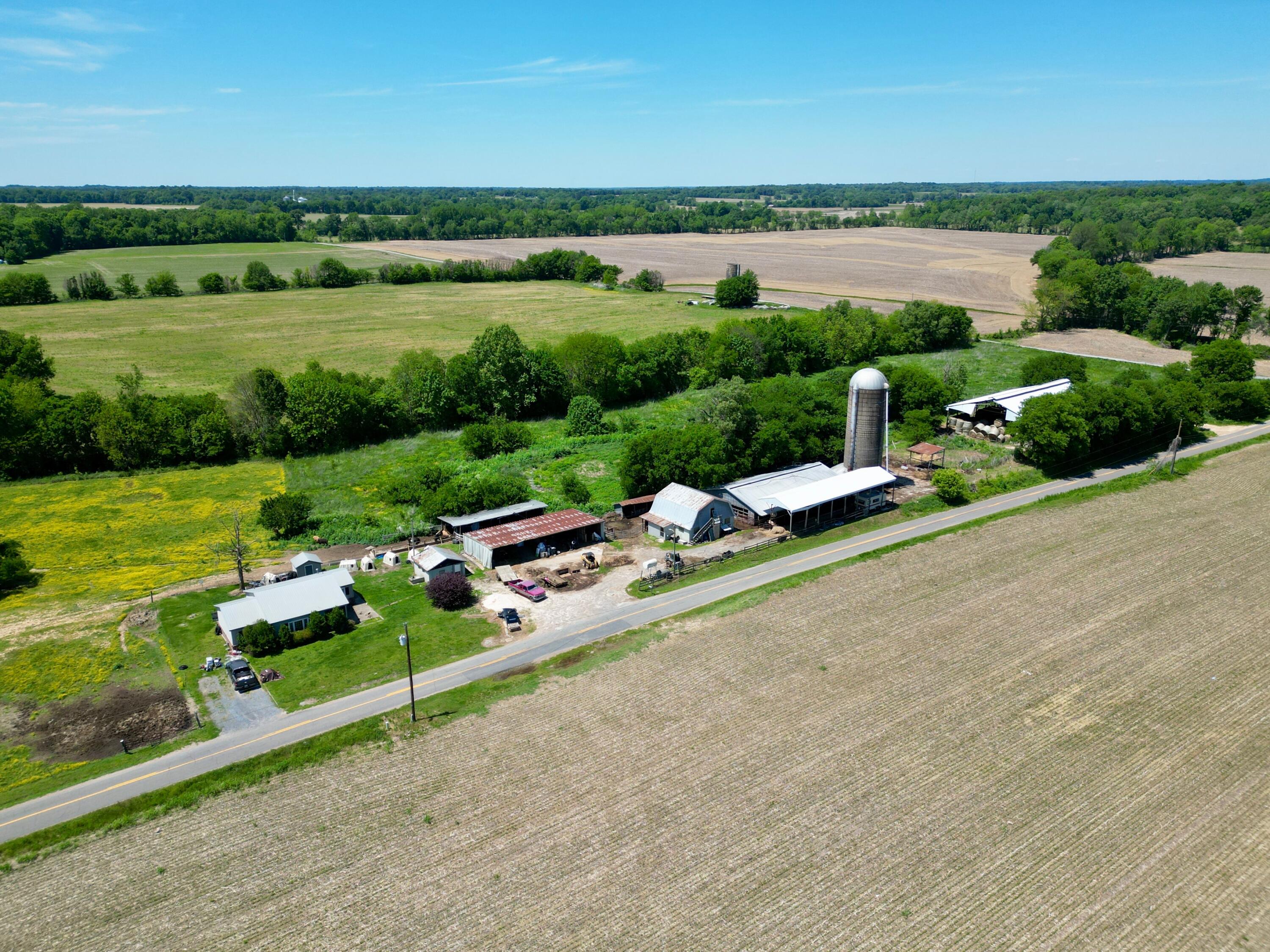 1753 State Route 943 Property Photo 32