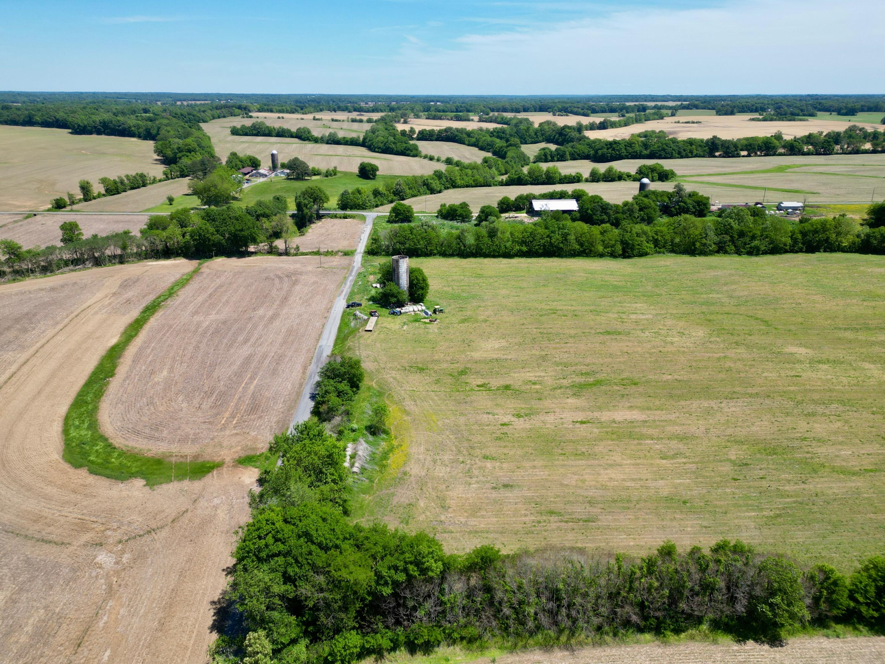 1753 State Route 943 Property Photo 33