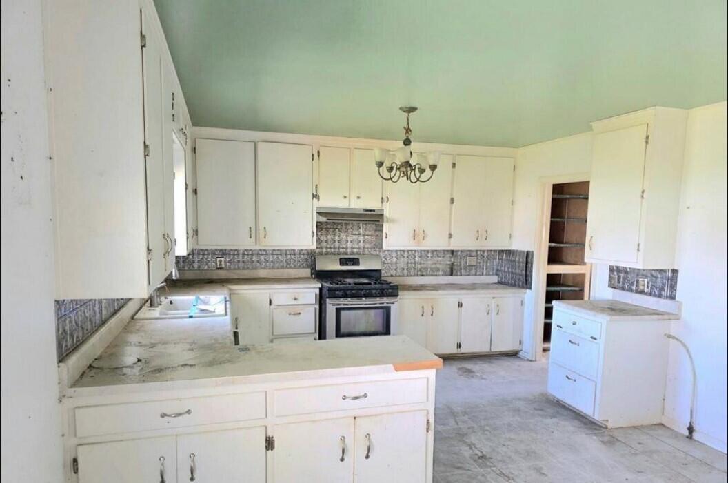 300 4th St Street Property Photo 5