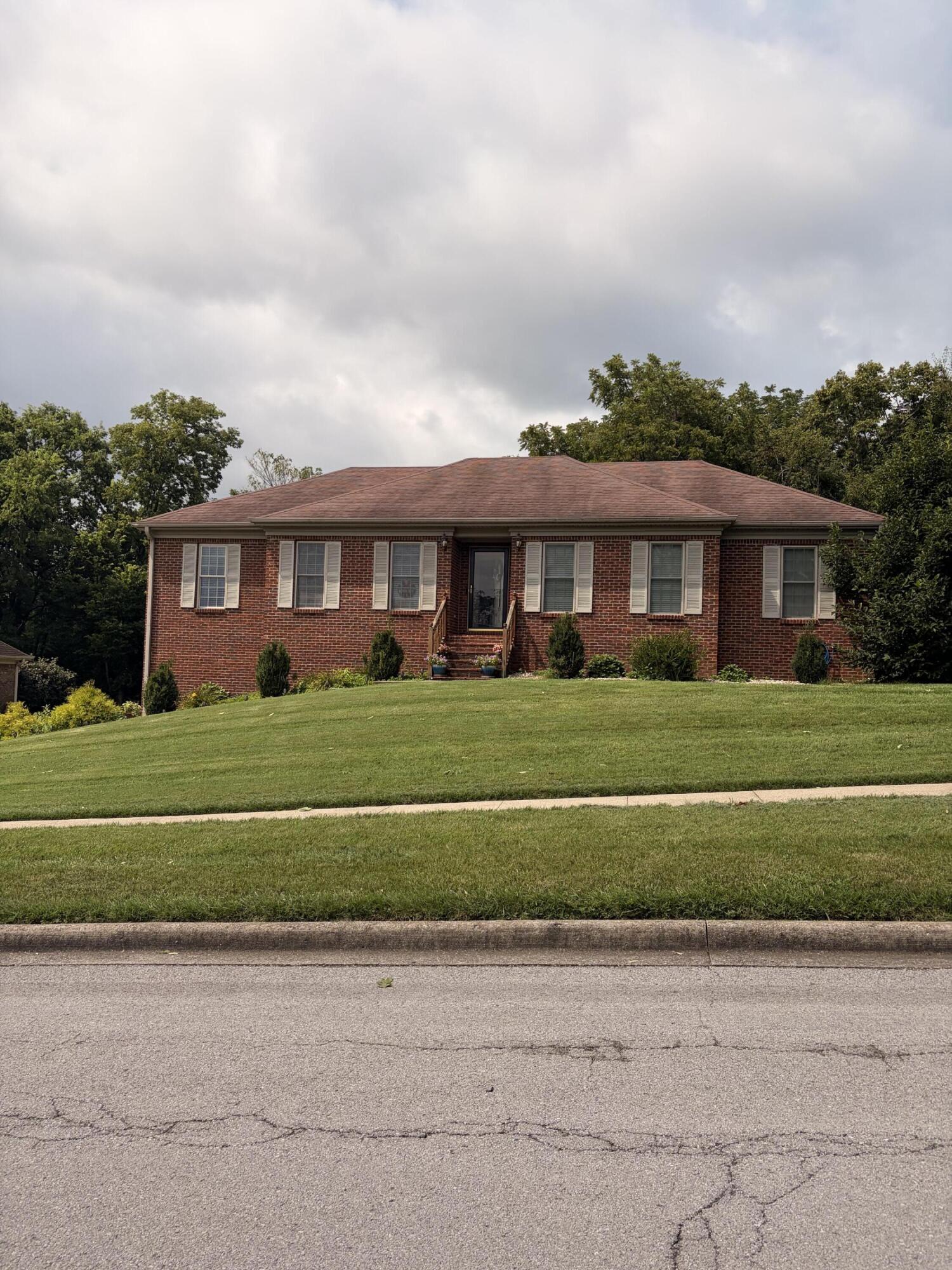 1005 Middlebrook Drive Property Photo 1