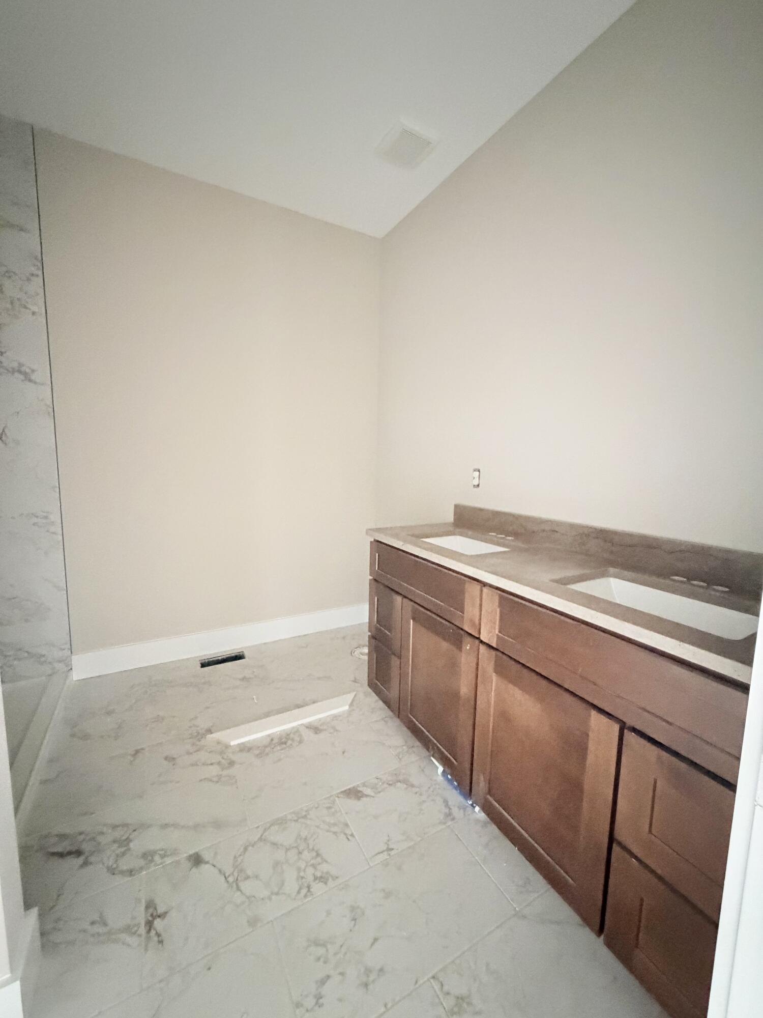 116 Cabela Drive Property Photo 13