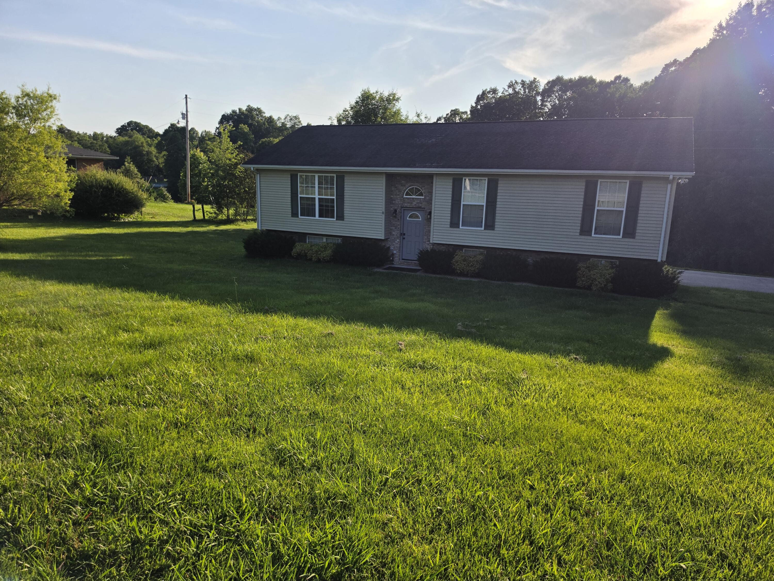 9468 Keavy Road Property Photo 1