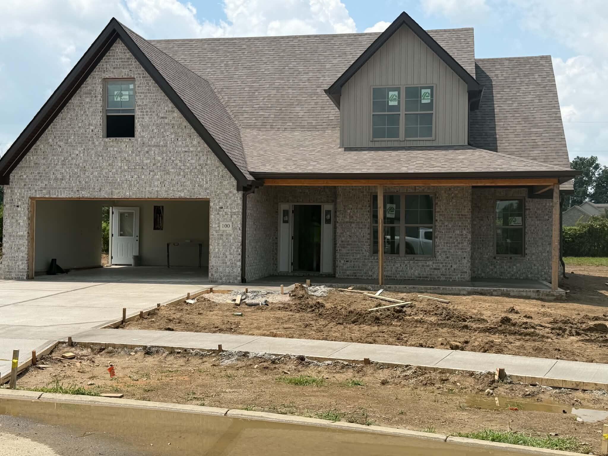 100 Choctaw Trail Property Photo 2