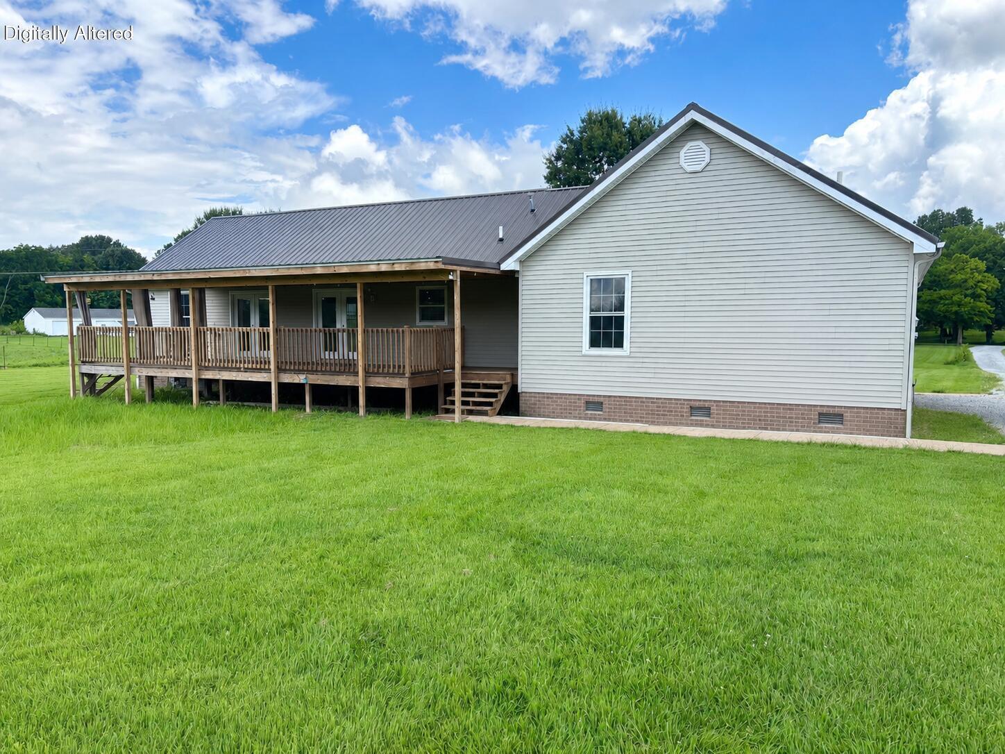 153 Webster Lane Property Photo 3
