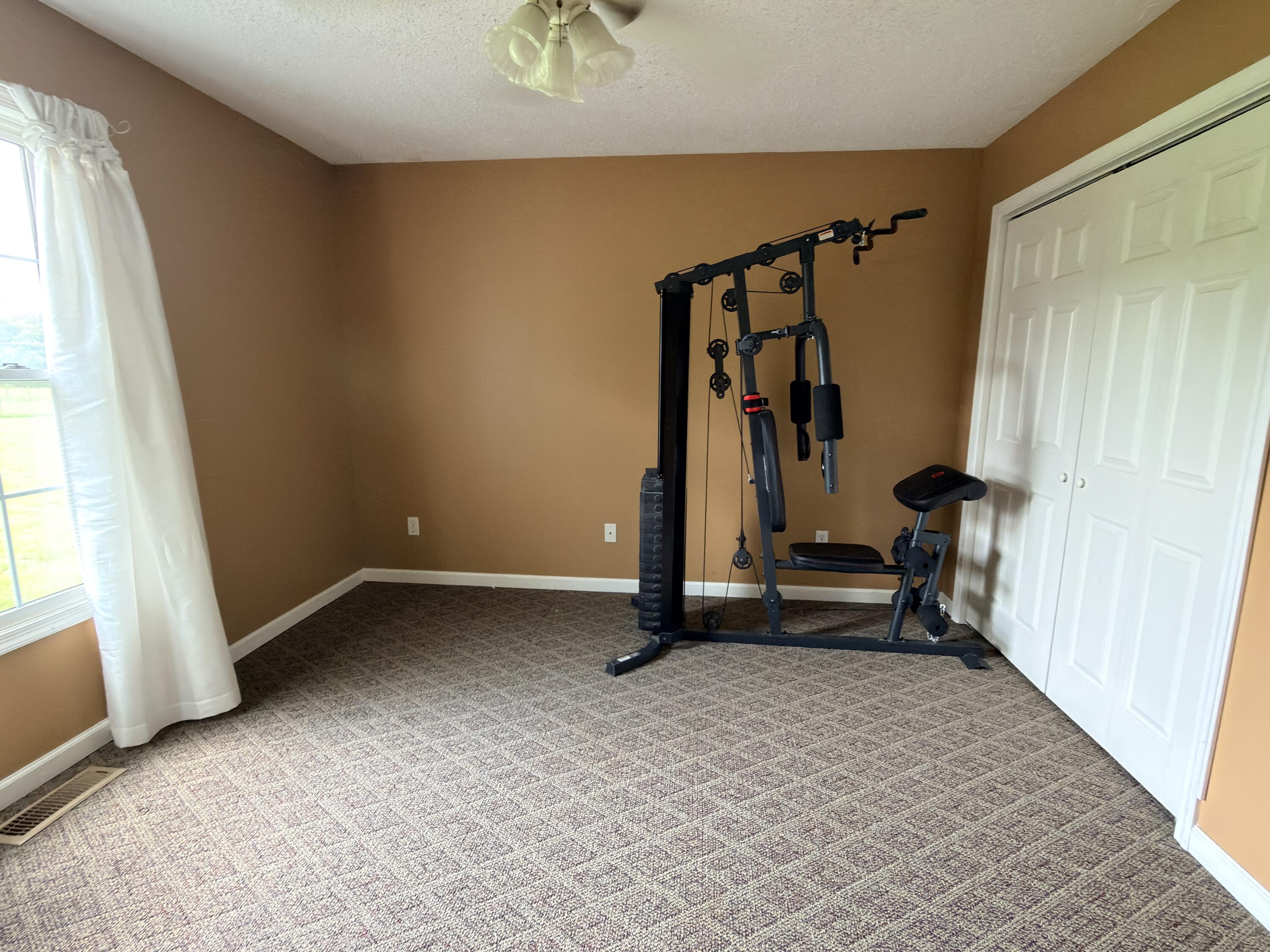 153 Webster Lane Property Photo 10