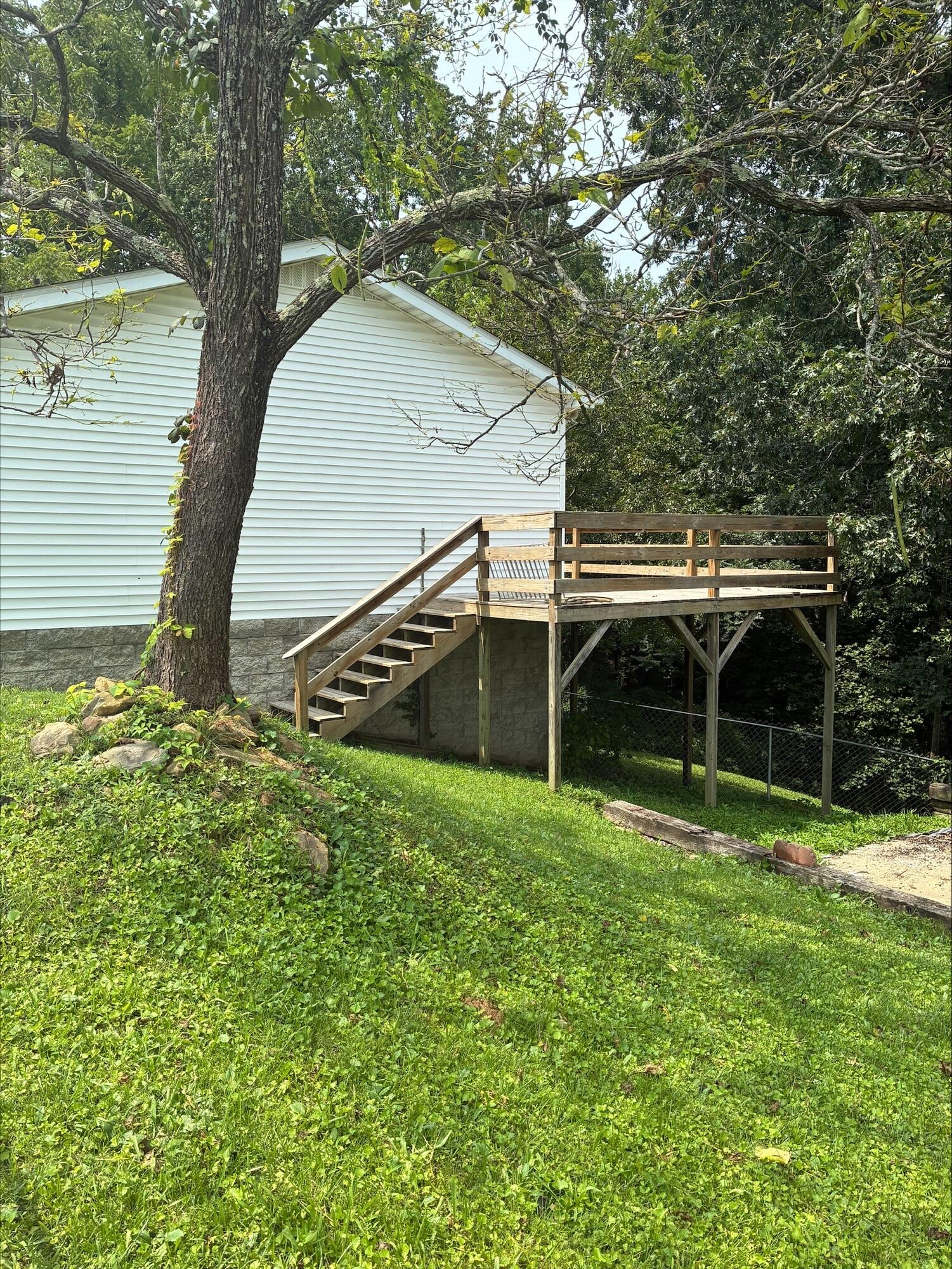 1030 Gordon Hill Pike Property Photo 18