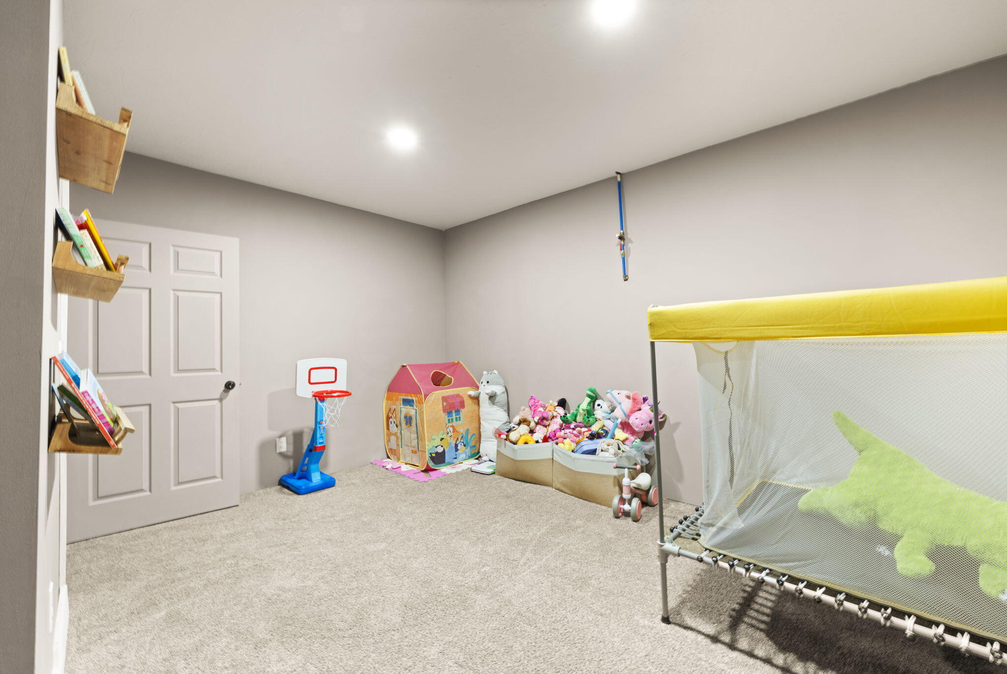 355 Whisper Woods Drive Property Photo 71