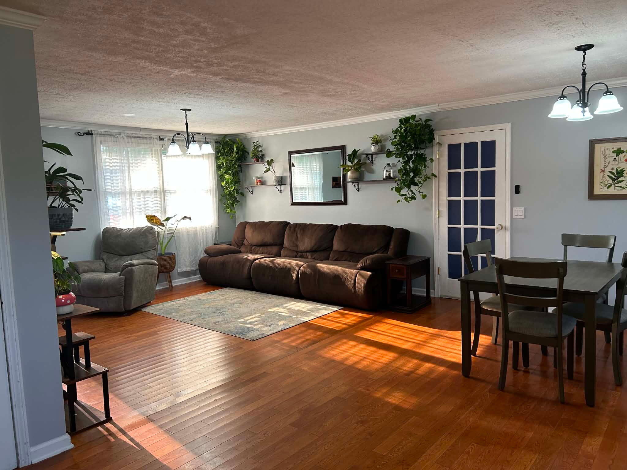 112 Reed Place Property Photo 3