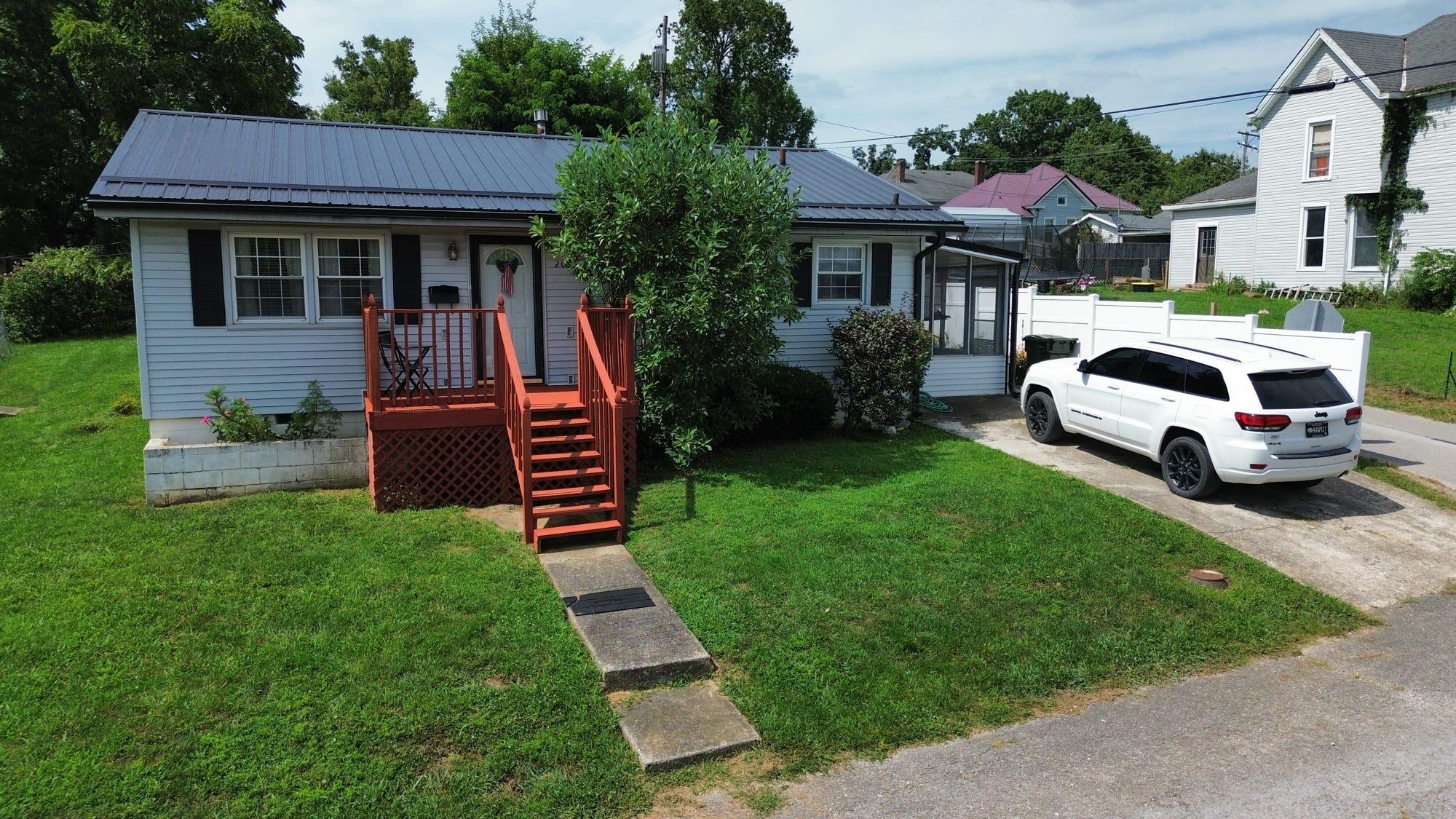 208 Tureman Avenue Property Photo 3