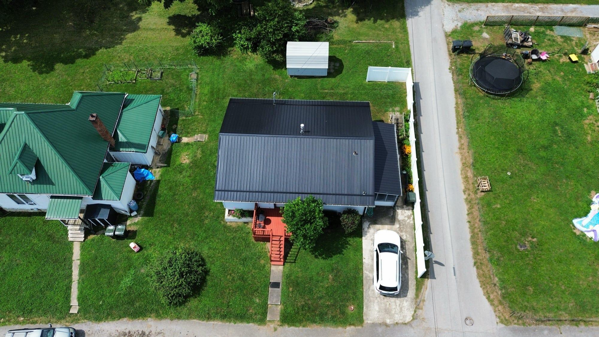 208 Tureman Avenue Property Photo 5