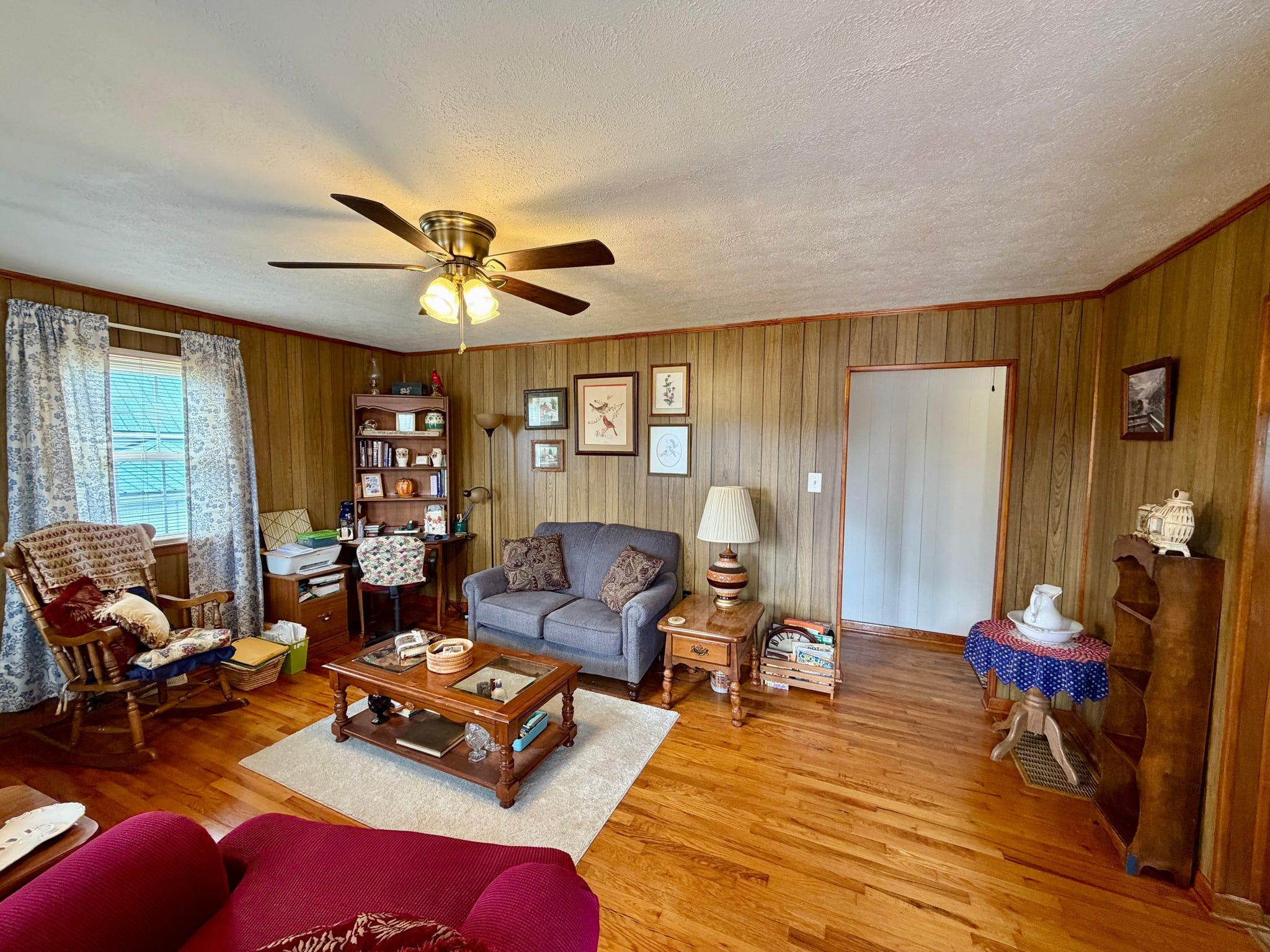 208 Tureman Avenue Property Photo 6