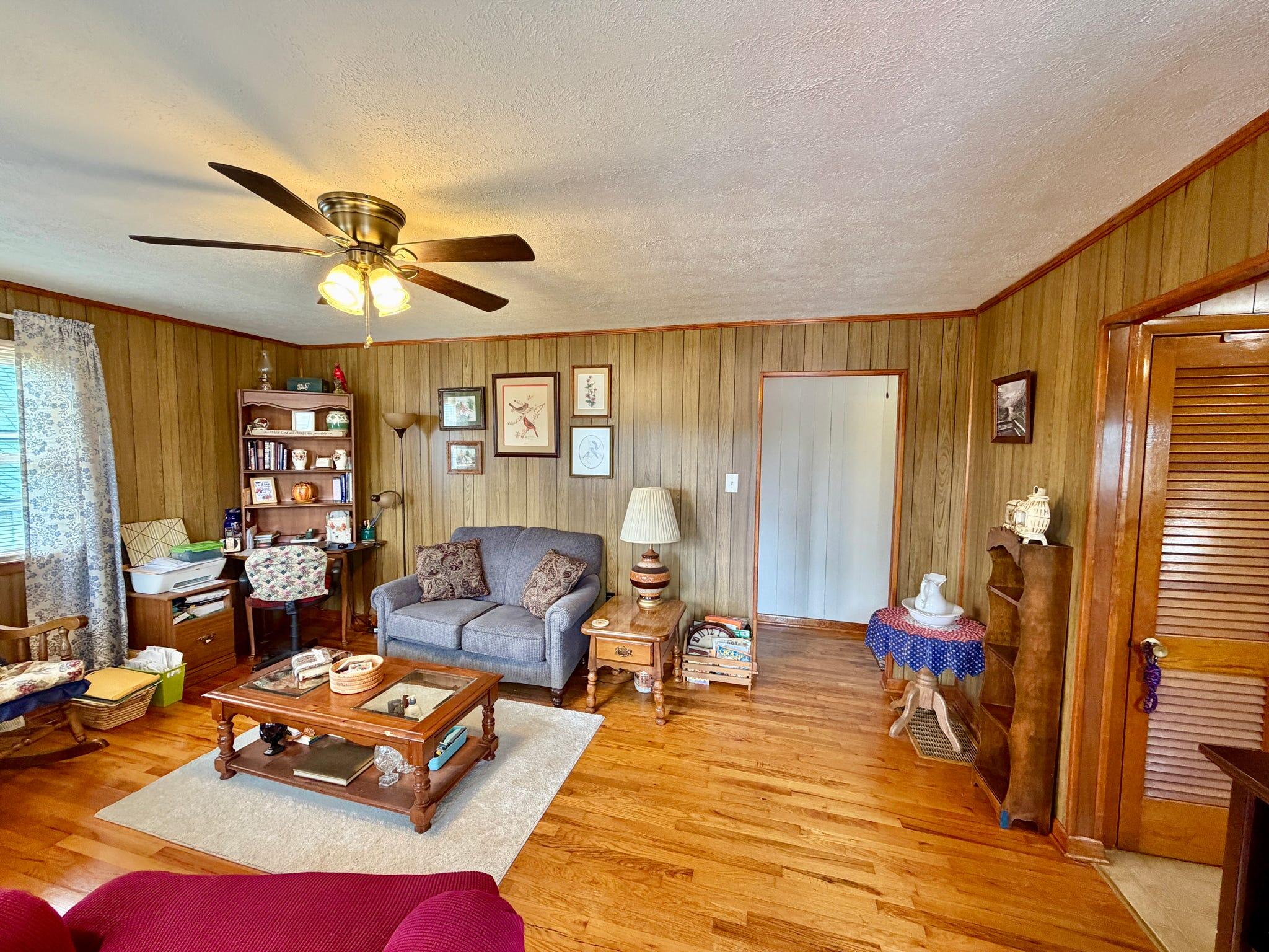 208 Tureman Avenue Property Photo 7
