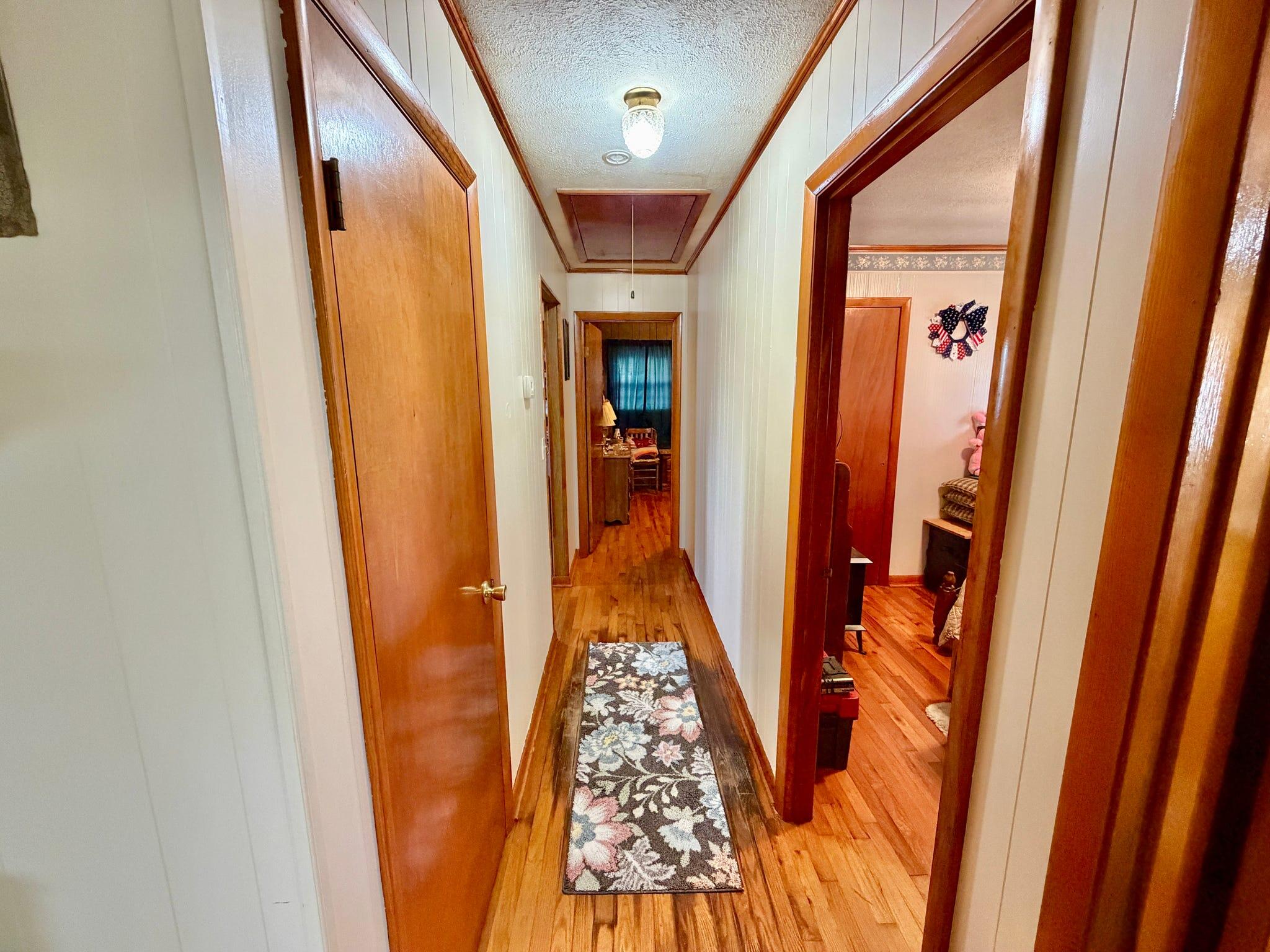 208 Tureman Avenue Property Photo 27