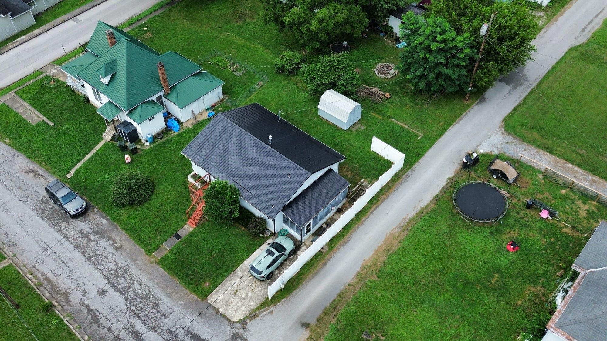 208 Tureman Avenue Property Photo 38