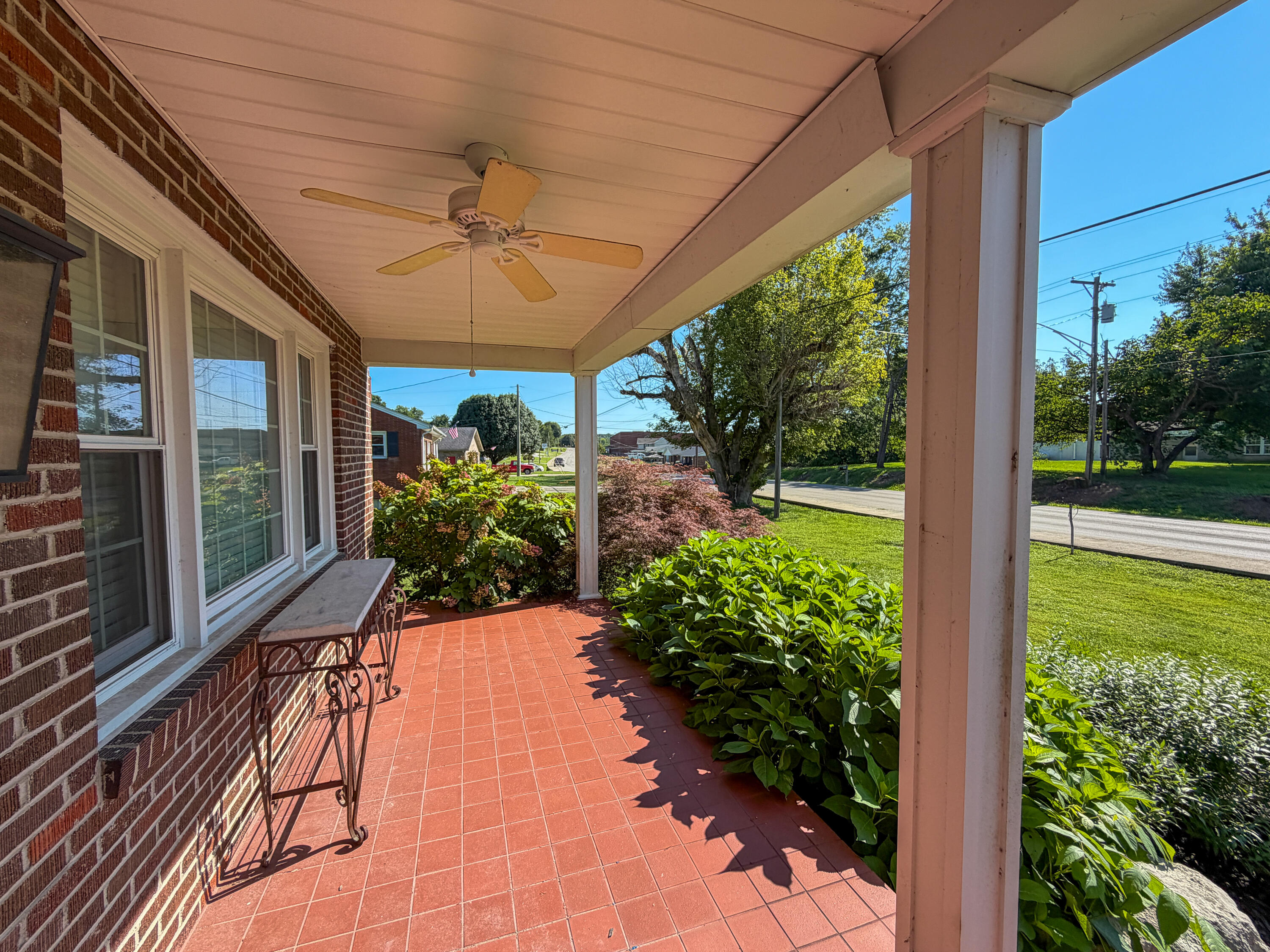 365 Williams Street Property Photo 8