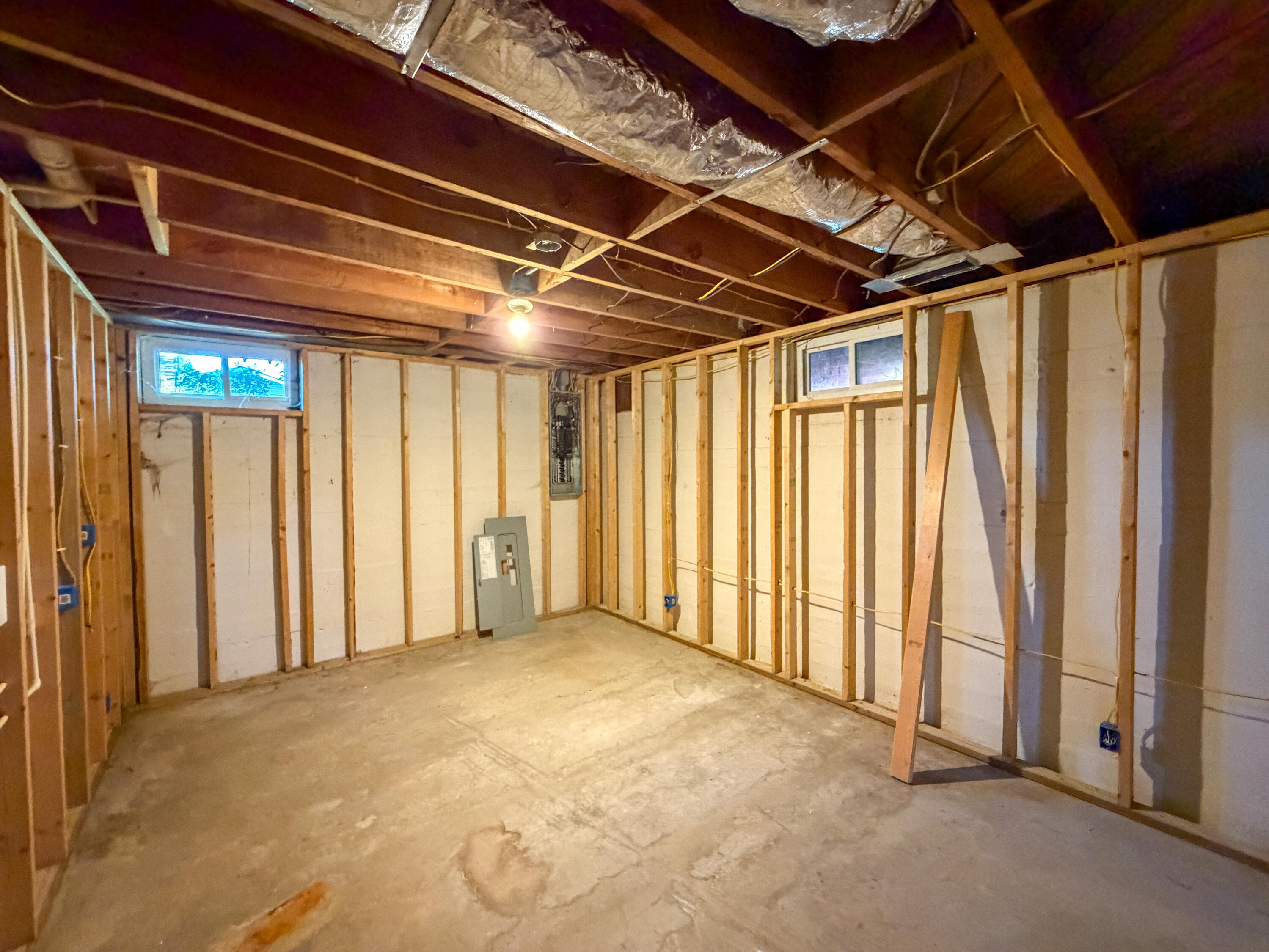 365 Williams Street Property Photo 31