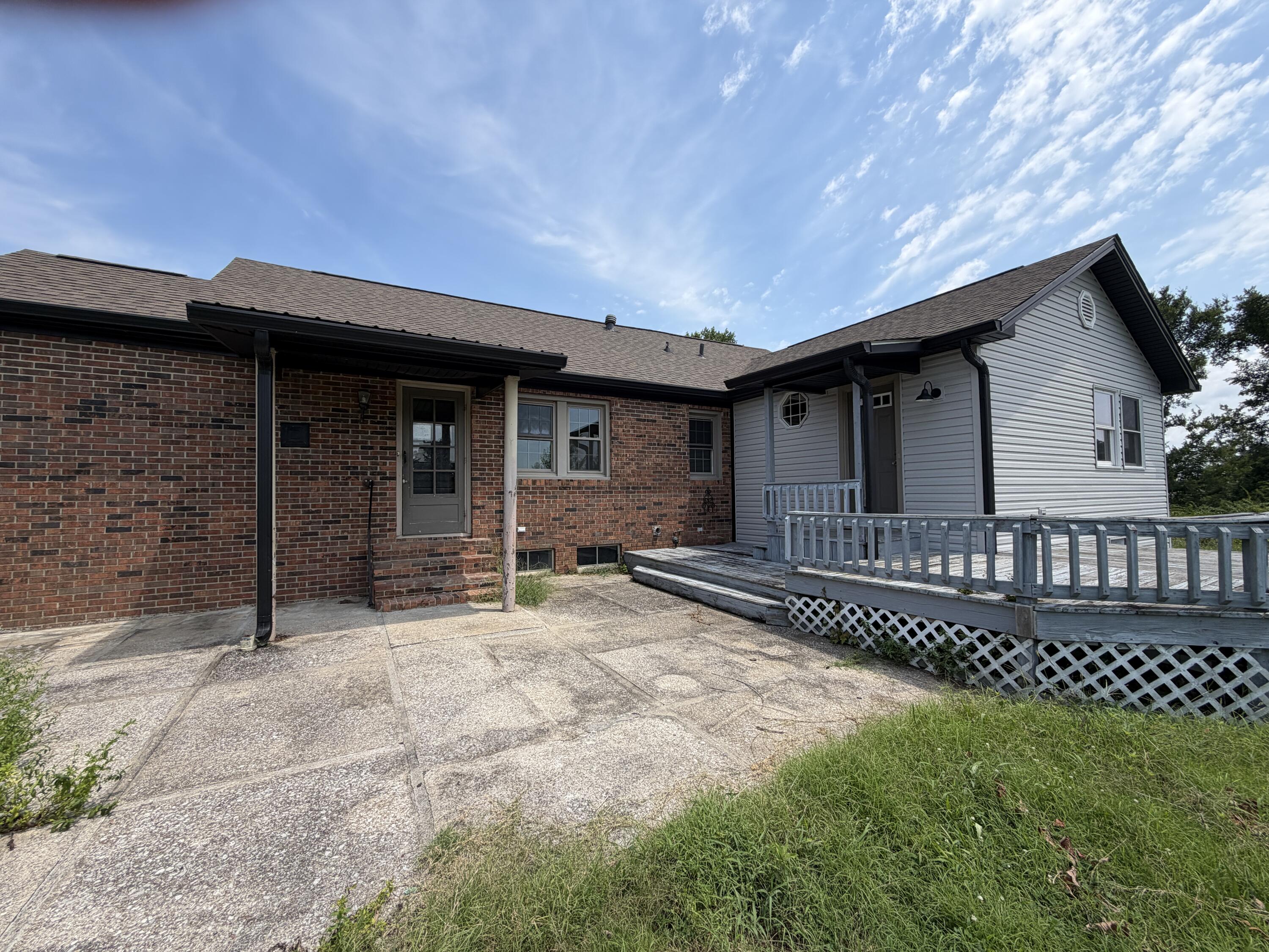17228 Dawson Road Property Photo 11