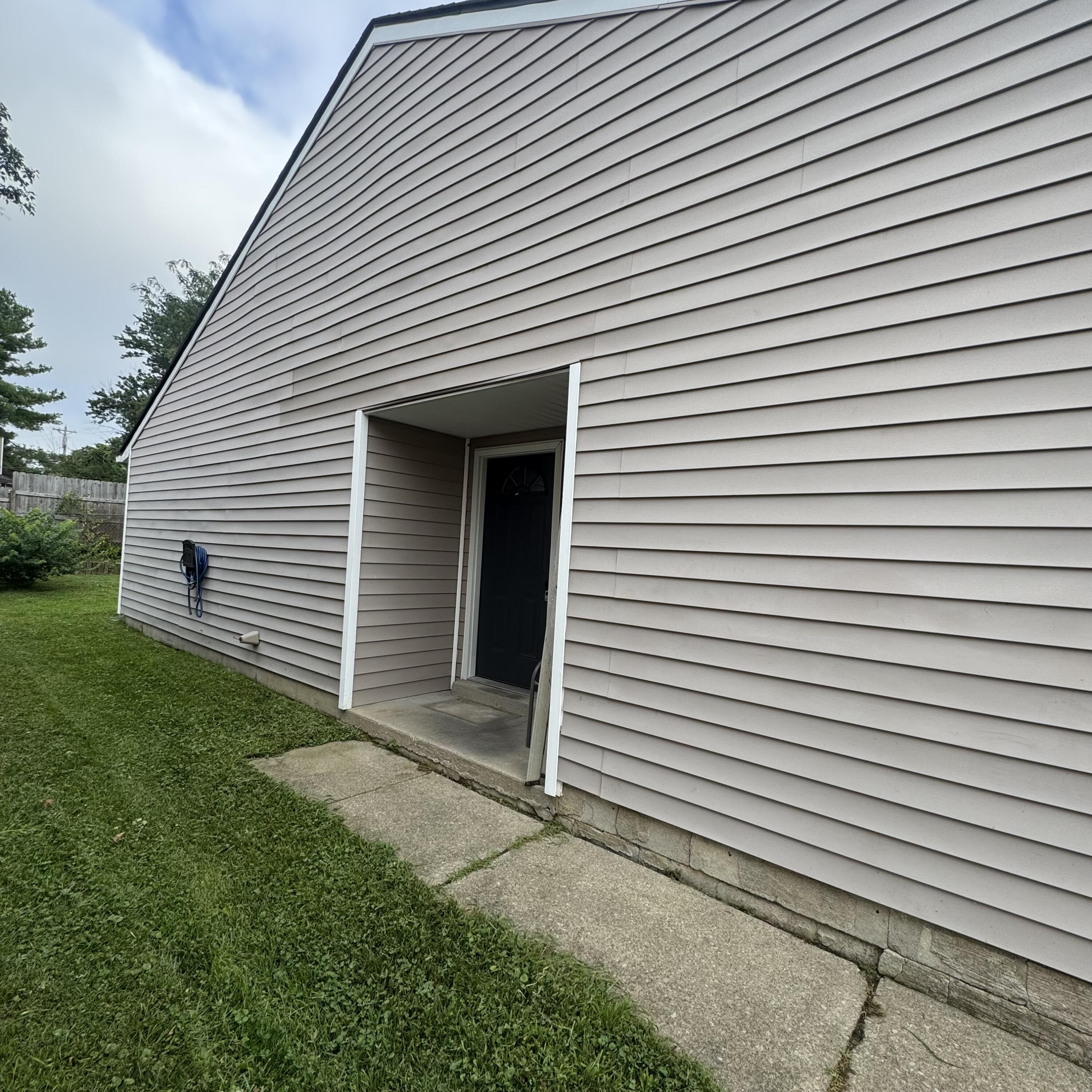 3317 Fox Trace Road Property Photo 2