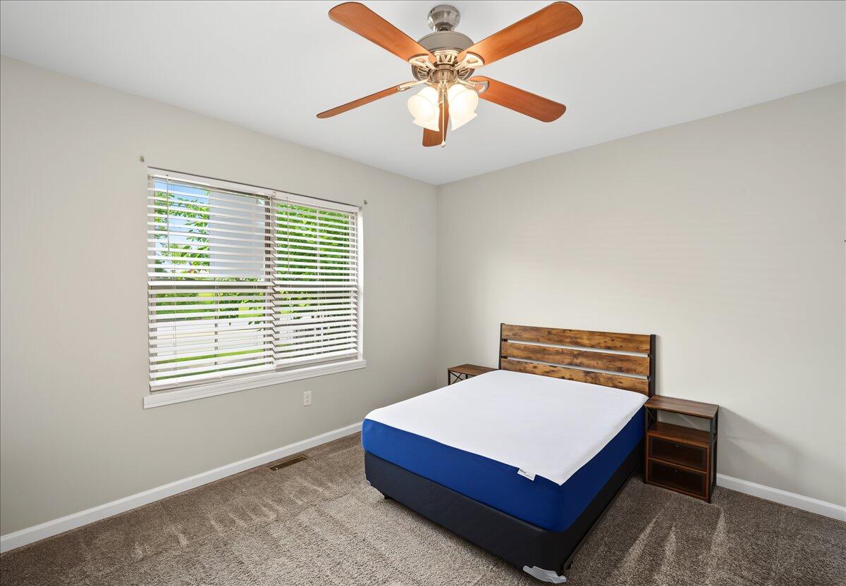 513 E 7th Street Property Photo 5