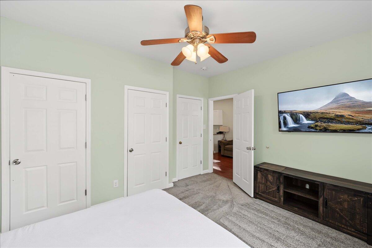 513 E 7th Street Property Photo 6