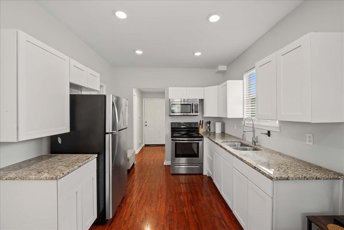 513 E 7th Street Property Photo 12
