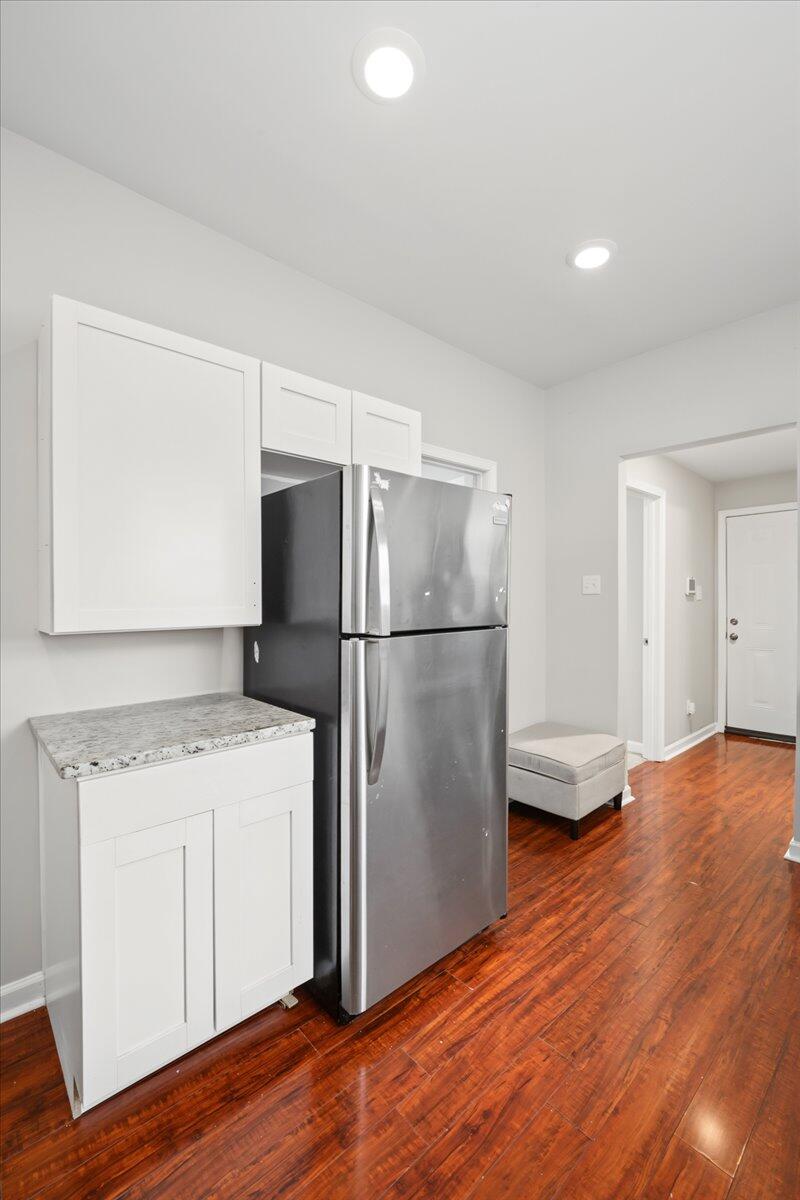 513 E 7th Street Property Photo 13