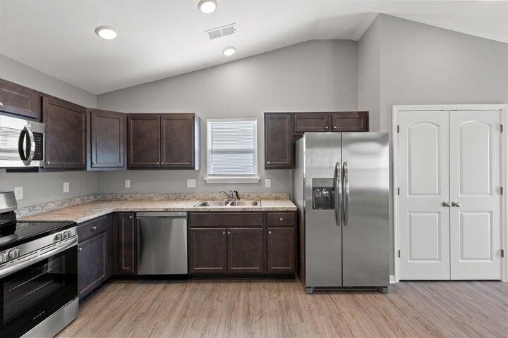 232 Candy Apple Lane Property Photo 8