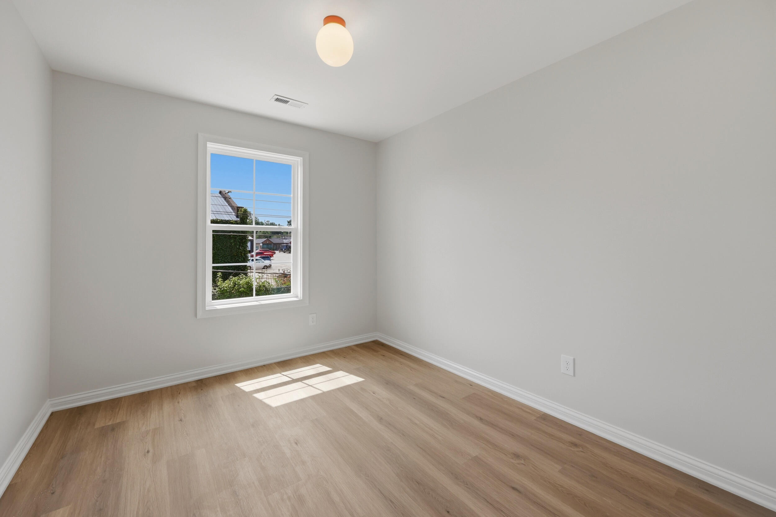 723 N Upper Street Property Photo 16