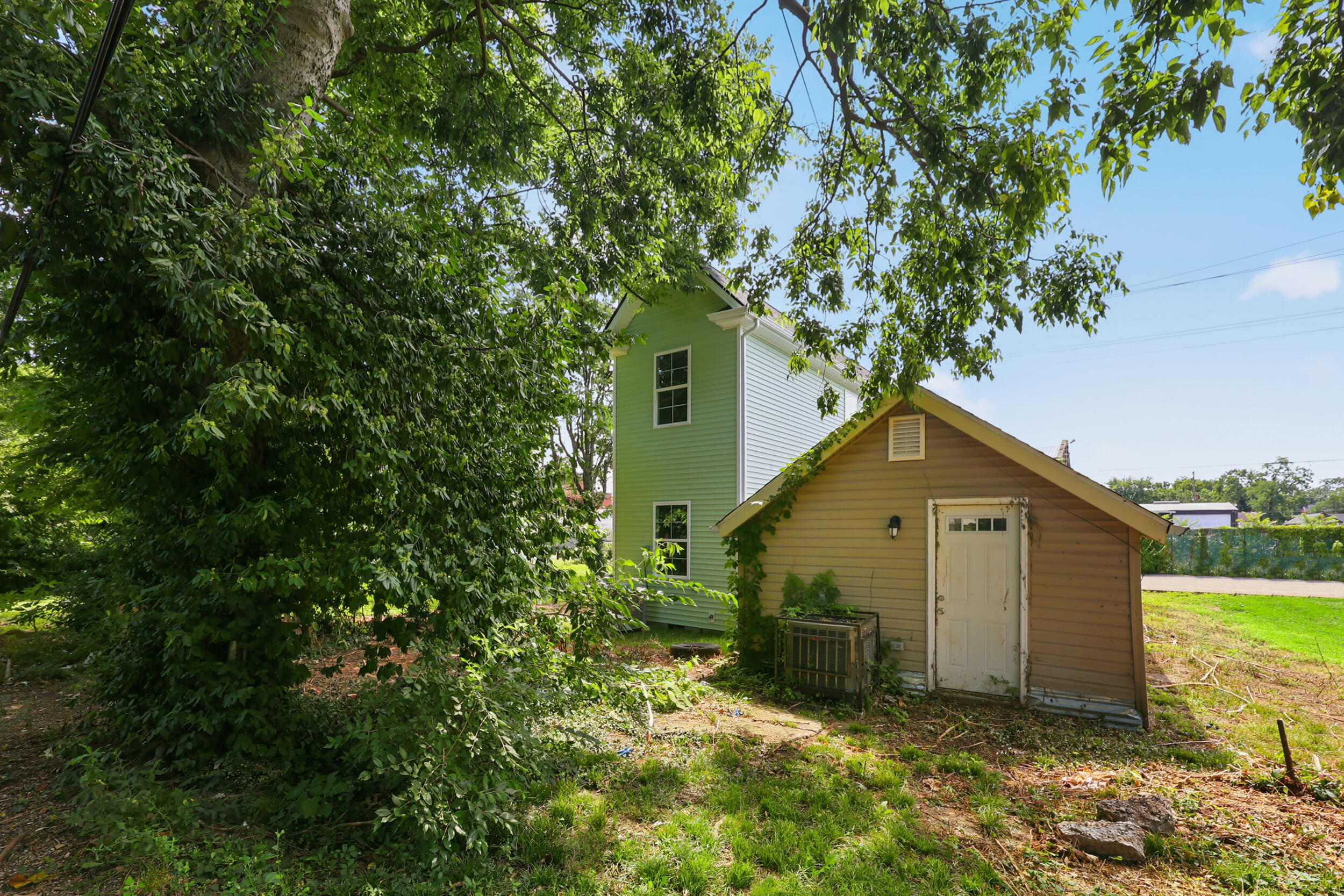 723 N Upper Street Property Photo 25