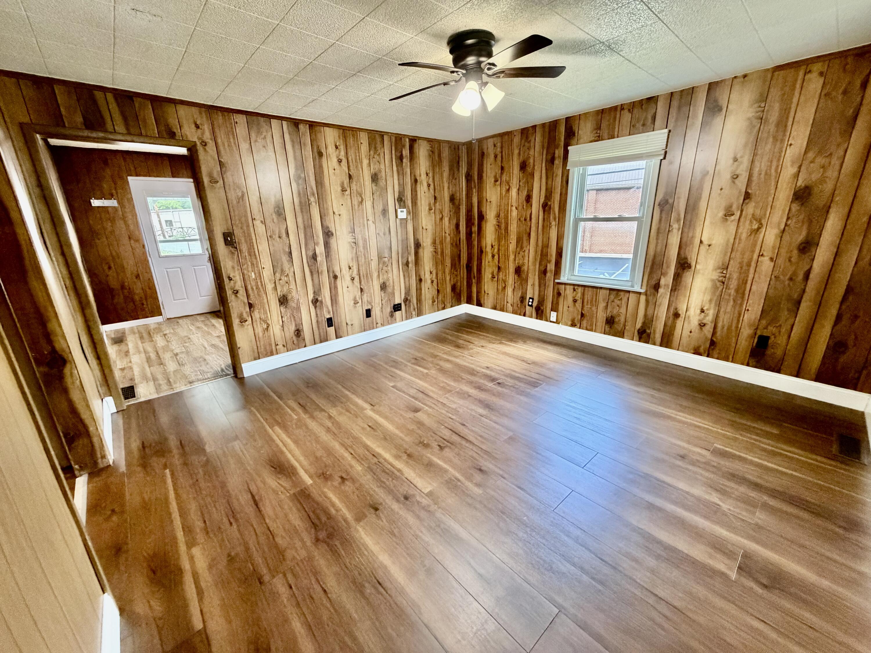 109 Langdon Street Property Photo 4