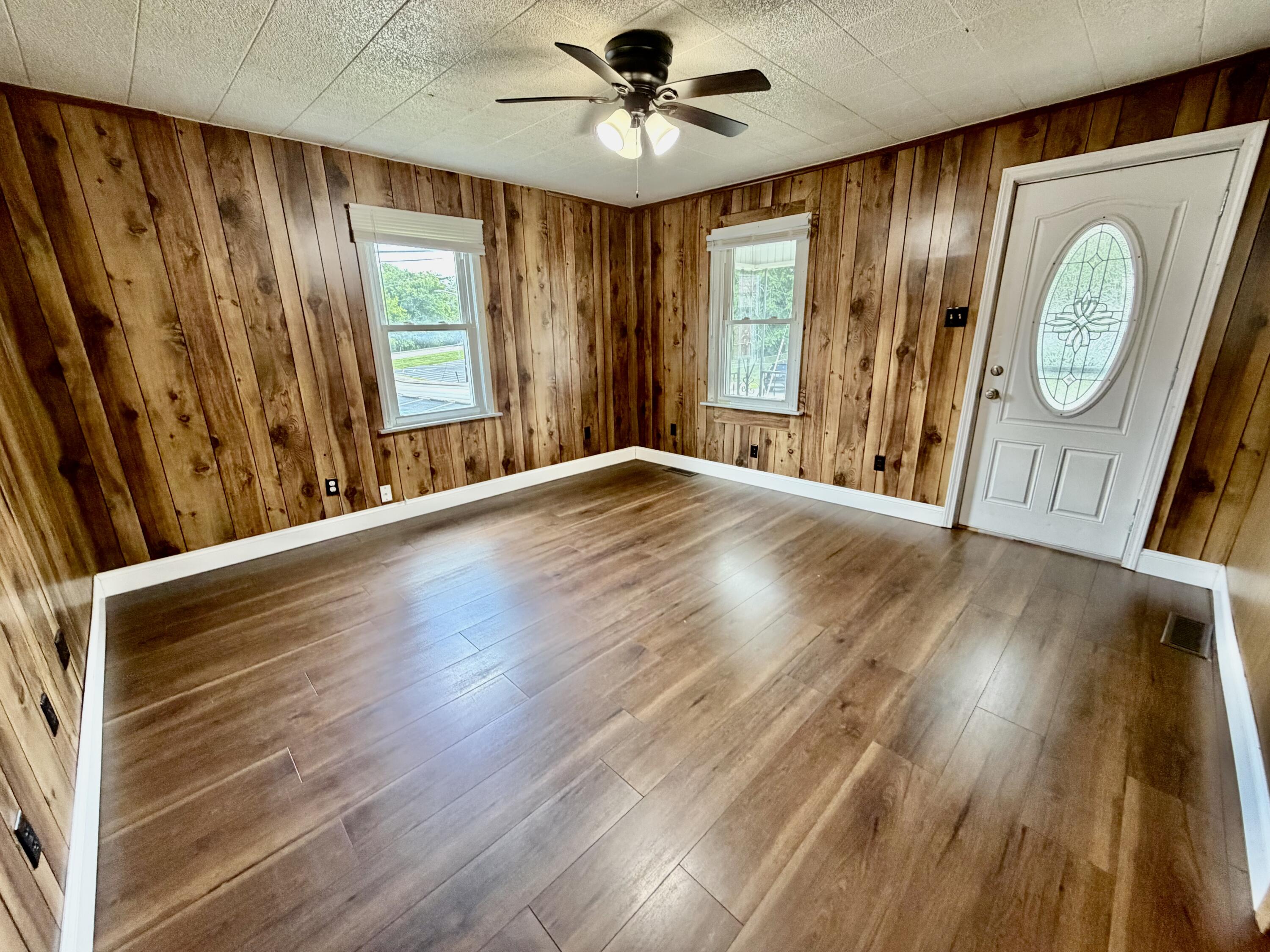 109 Langdon Street Property Photo 6
