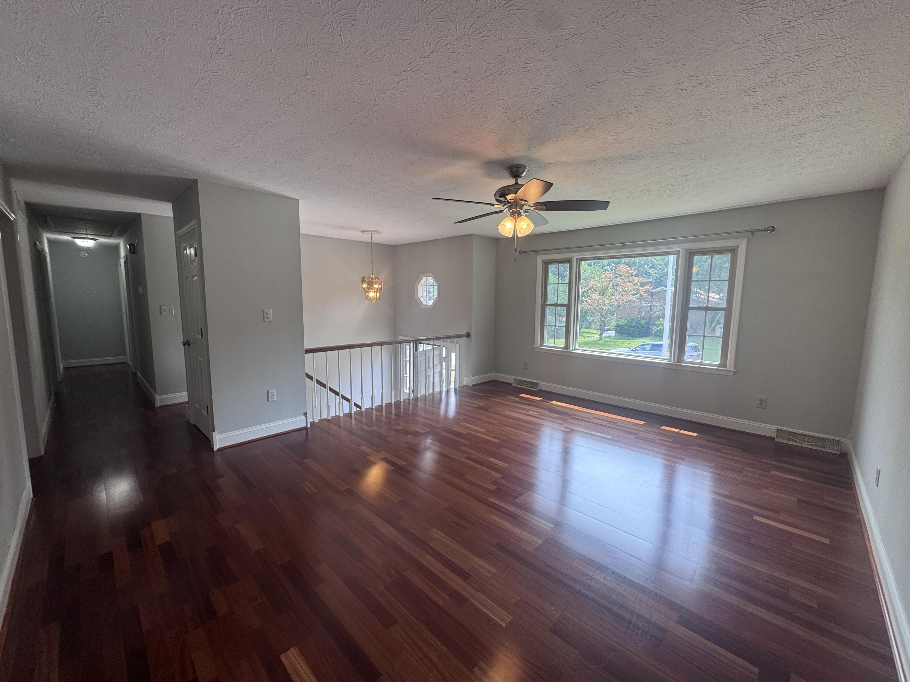 3981 Weber Way Property Photo 7