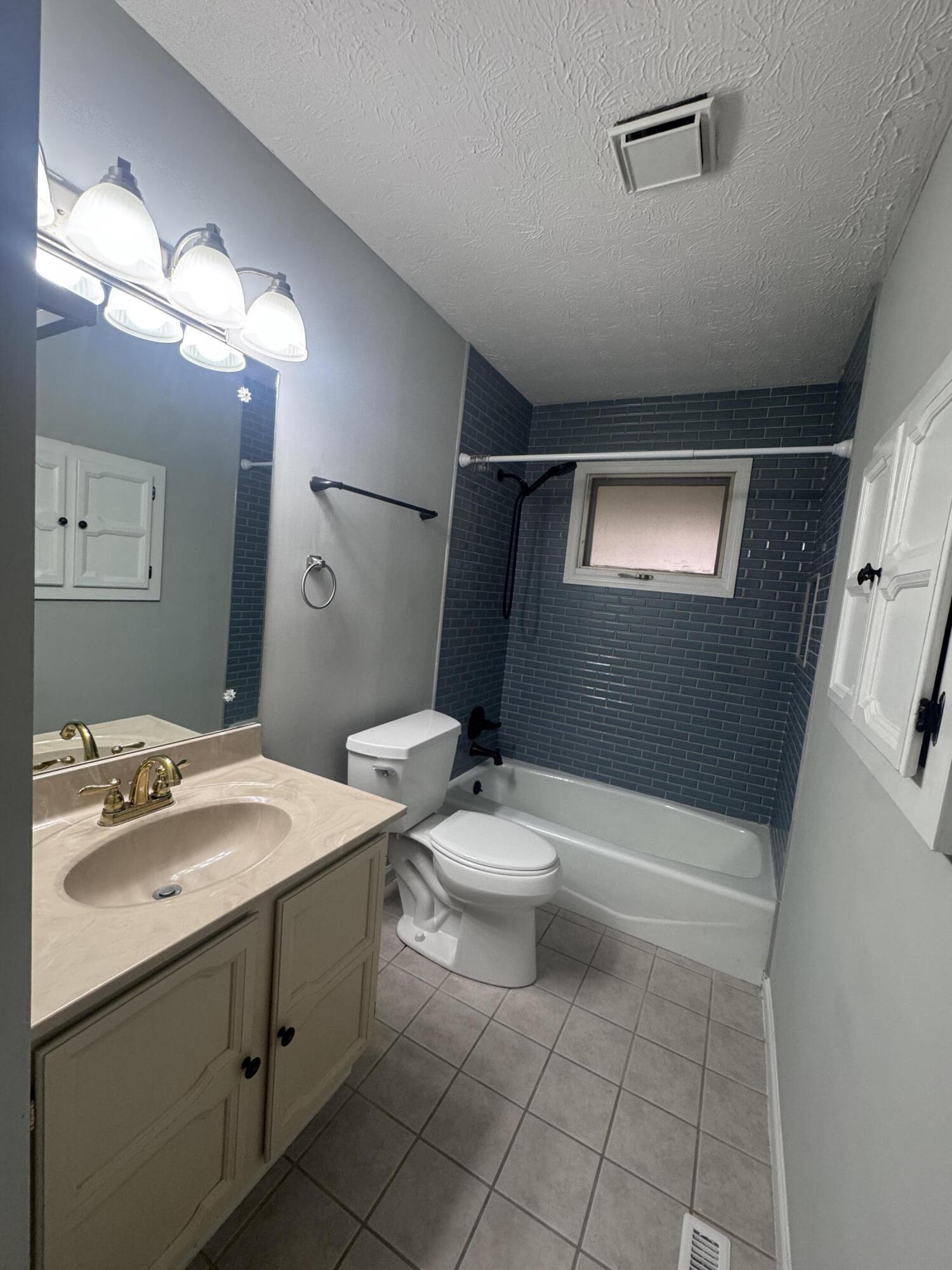 3981 Weber Way Property Photo 17