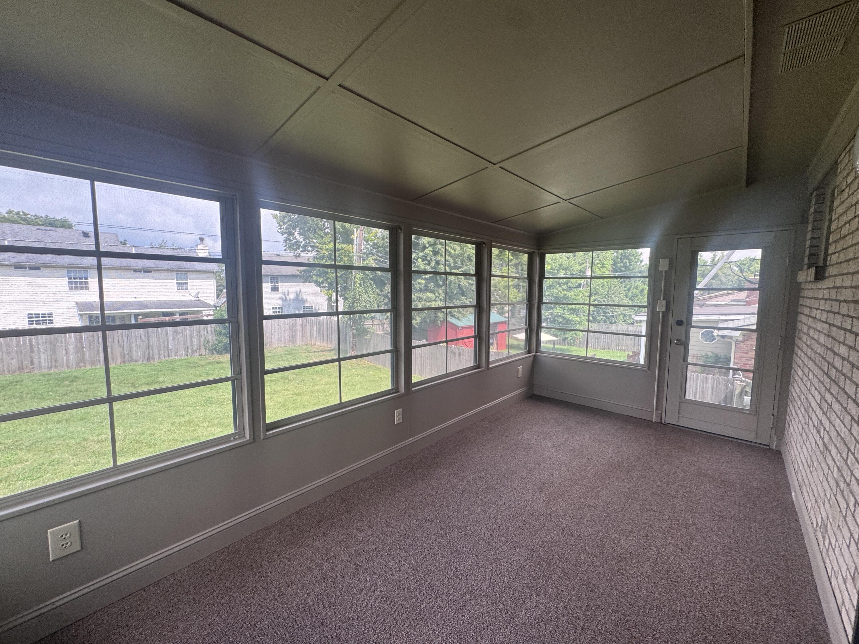 3981 Weber Way Property Photo 24