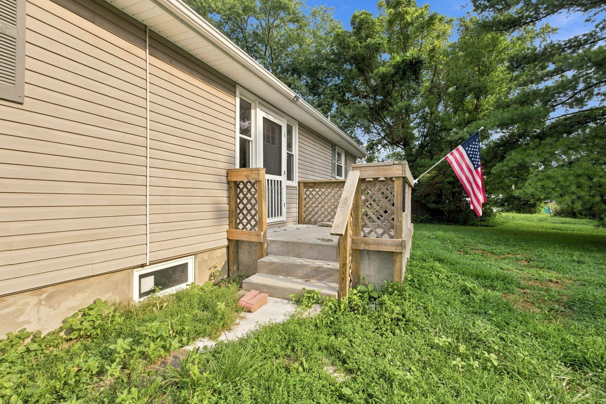 137 Blake Lane Property Photo 4