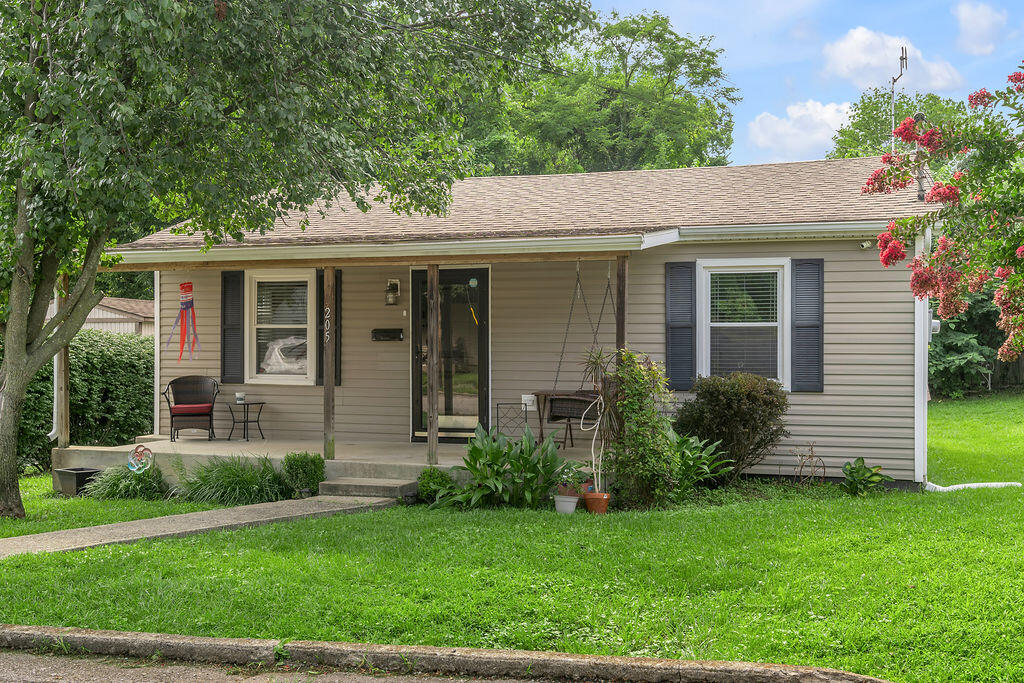 205 Jessamine Avenue Property Photo 2