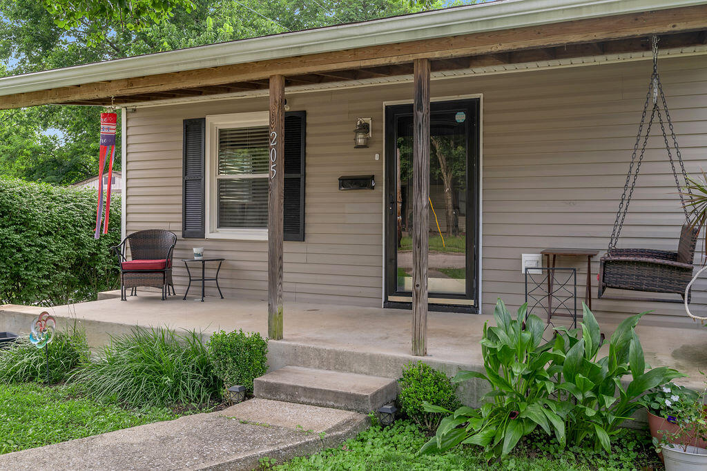 205 Jessamine Avenue Property Photo 3