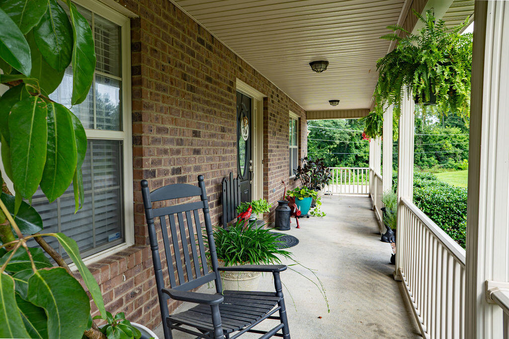 328 Lewis Drive Property Photo 6