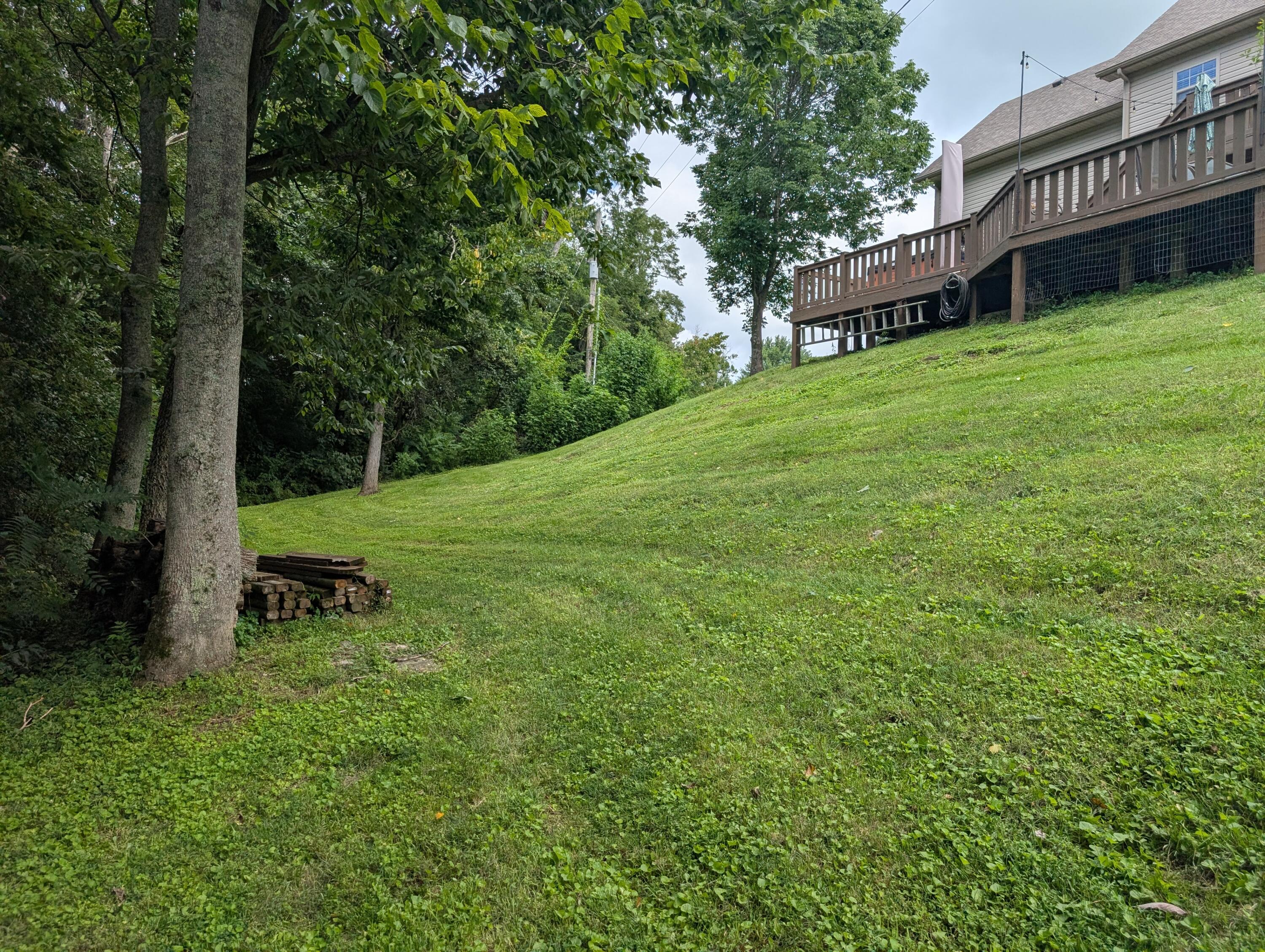 328 Lewis Drive Property Photo 16