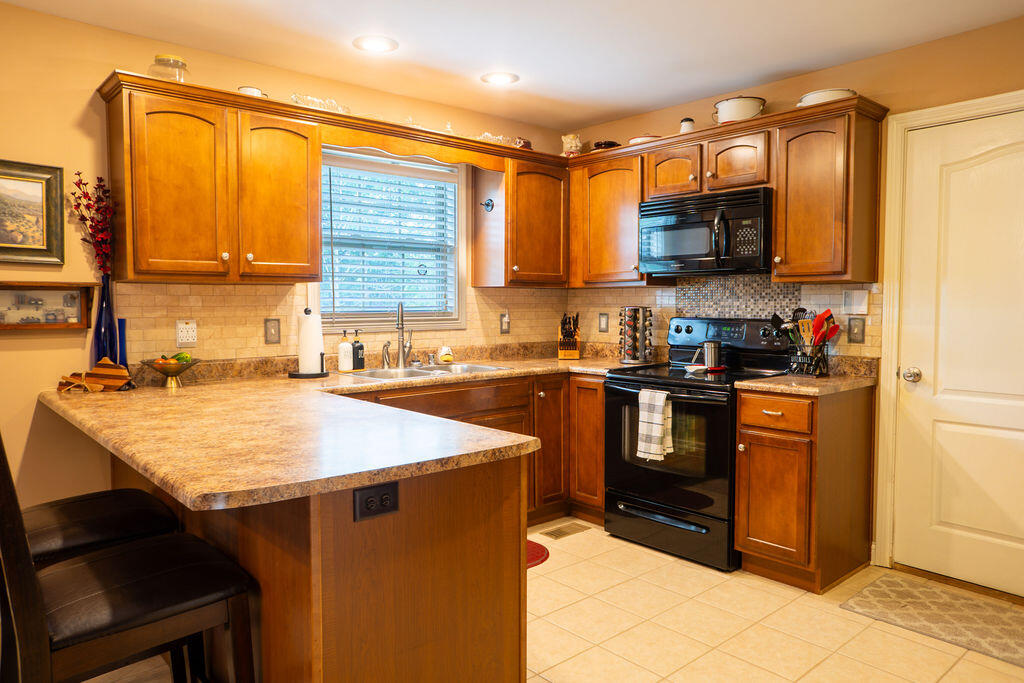 328 Lewis Drive Property Photo 20