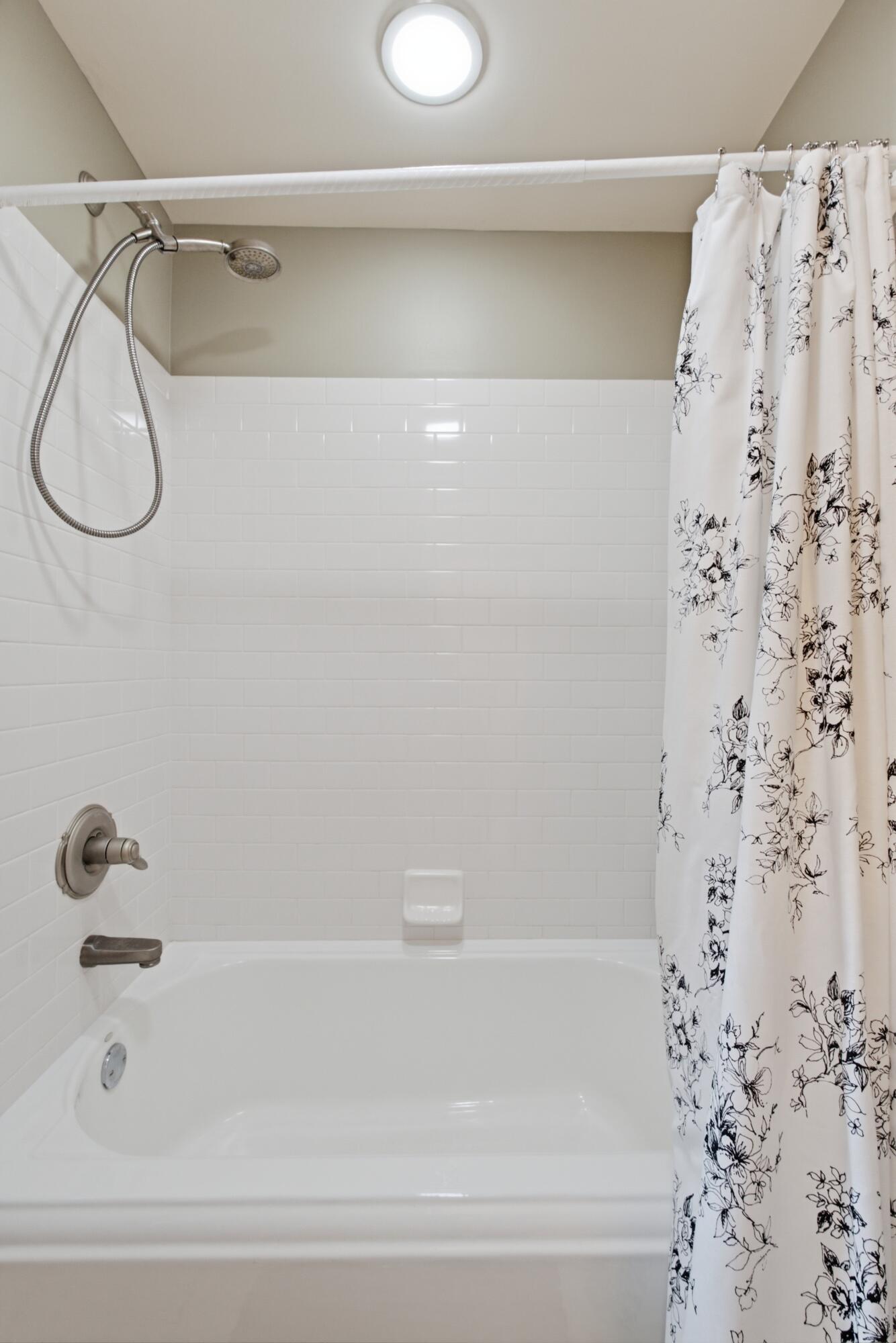 109 Stirling Lane Property Photo 70