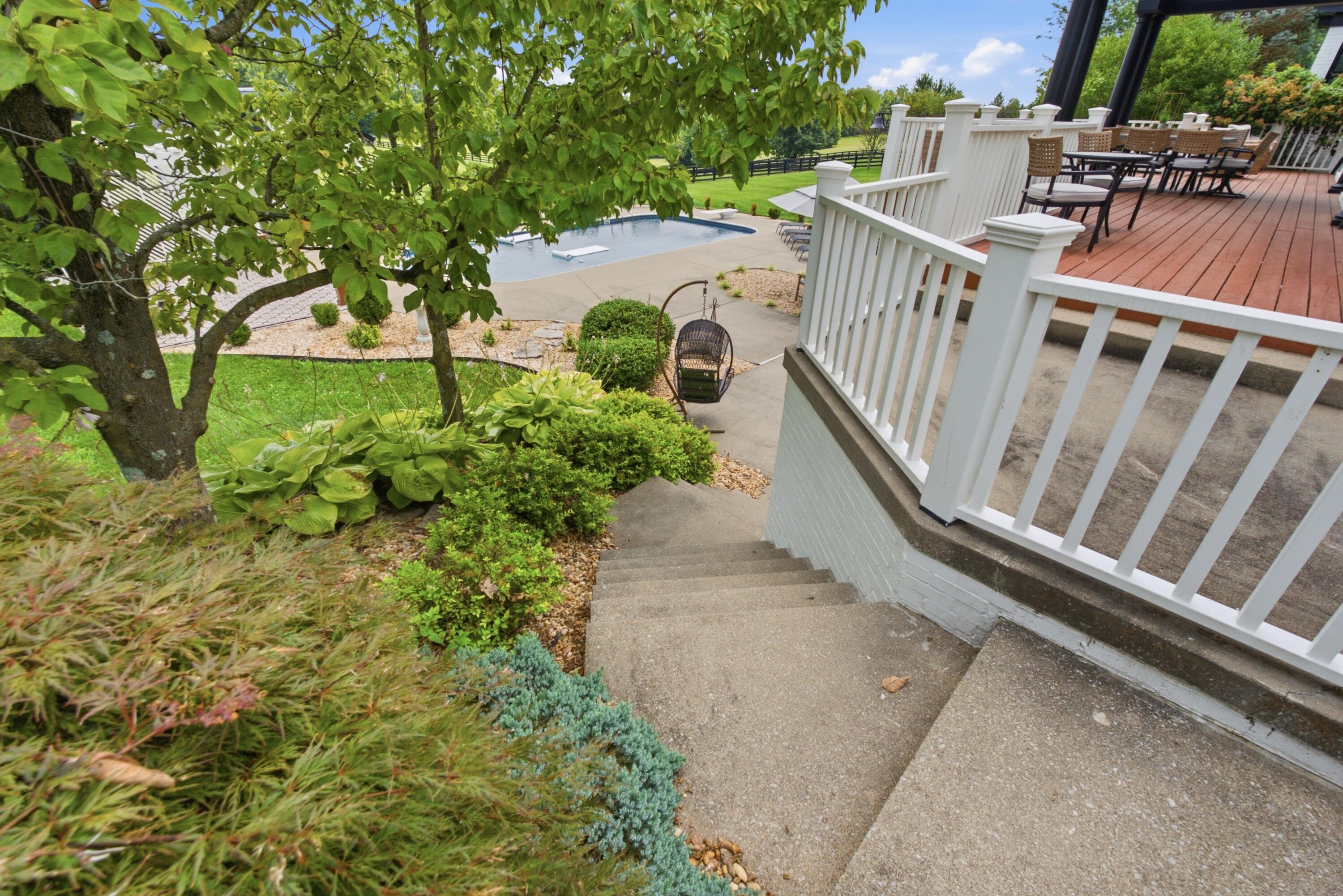 109 Stirling Lane Property Photo 98