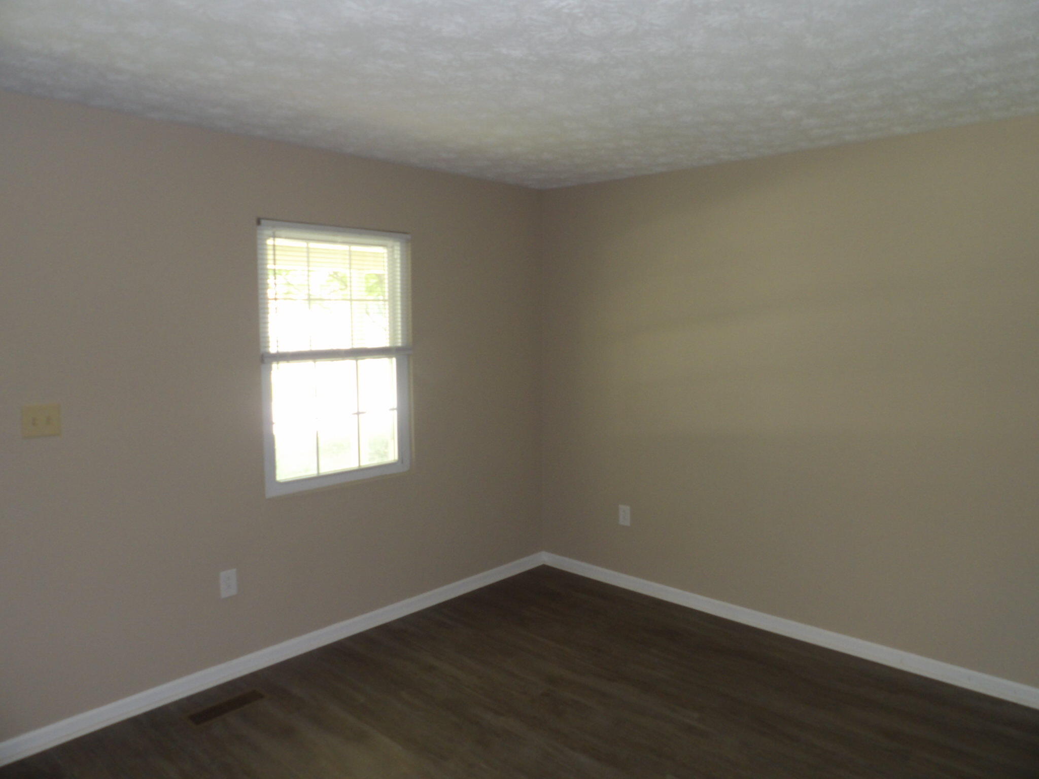 248 Meadowview Drive 2 Property Photo 11