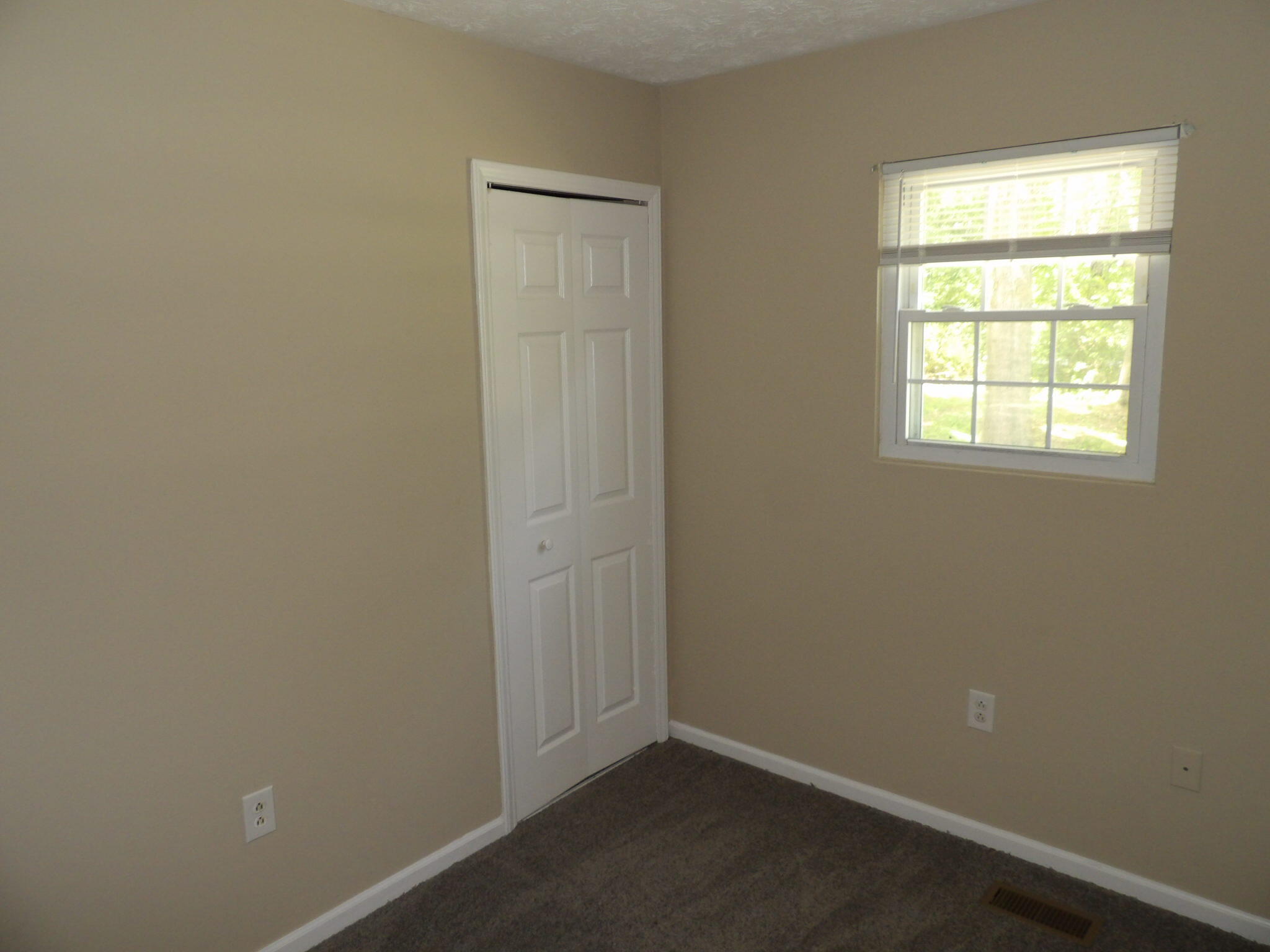 248 Meadowview Drive 2 Property Photo 31