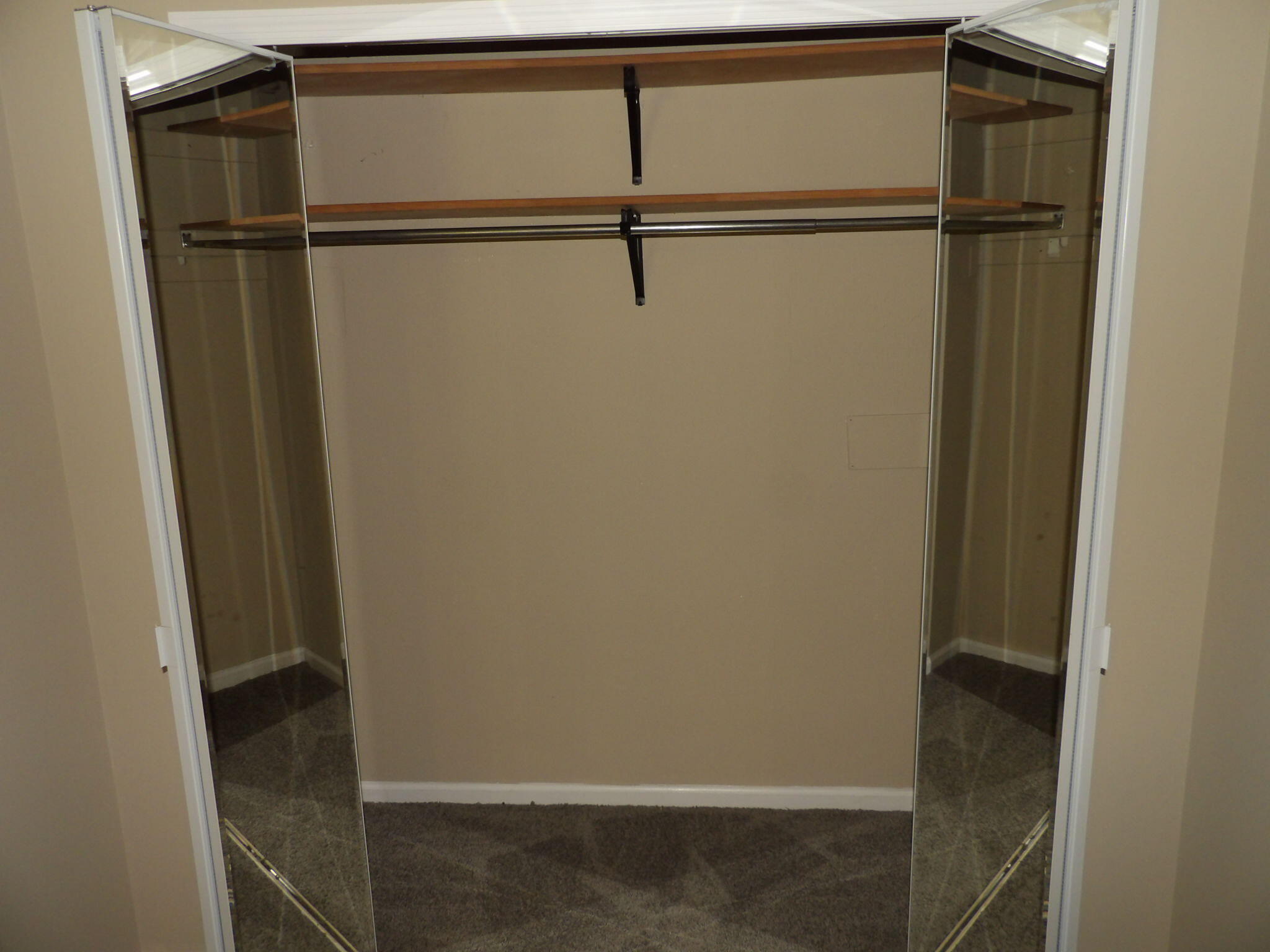 248 Meadowview Drive 2 Property Photo 43