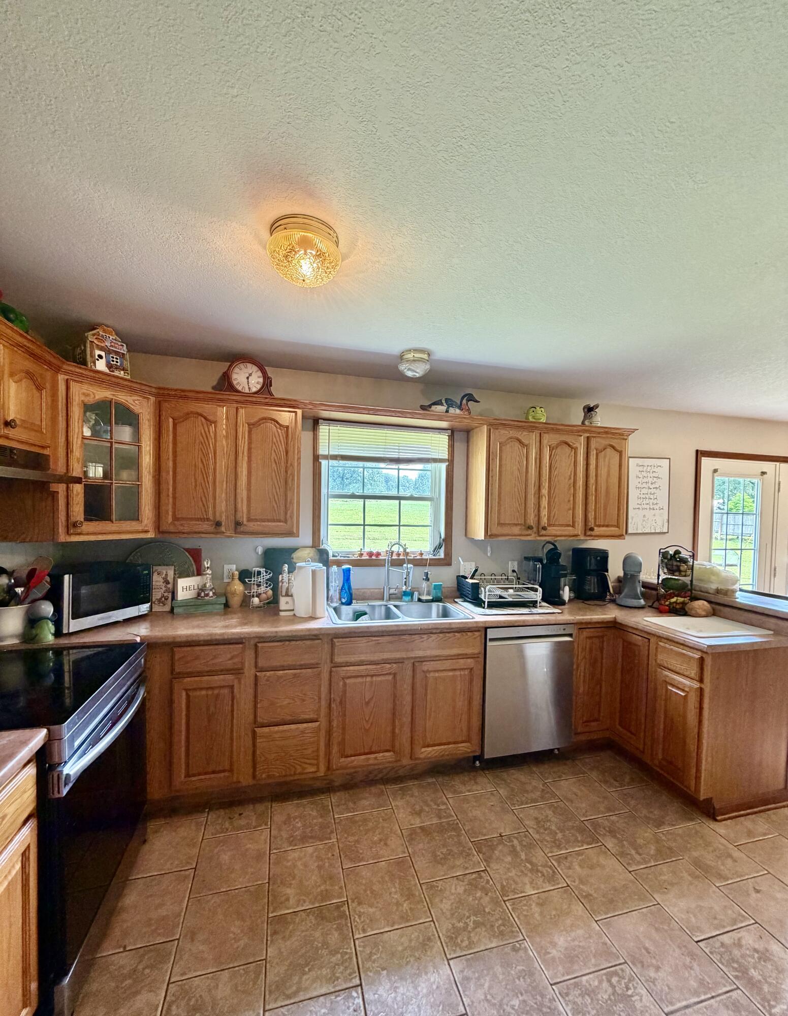 1325 Beane Road Property Photo 4