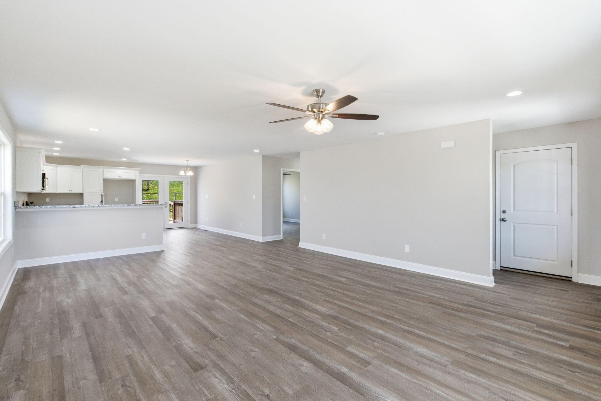 3020 Thorntree Lane Property Photo 9