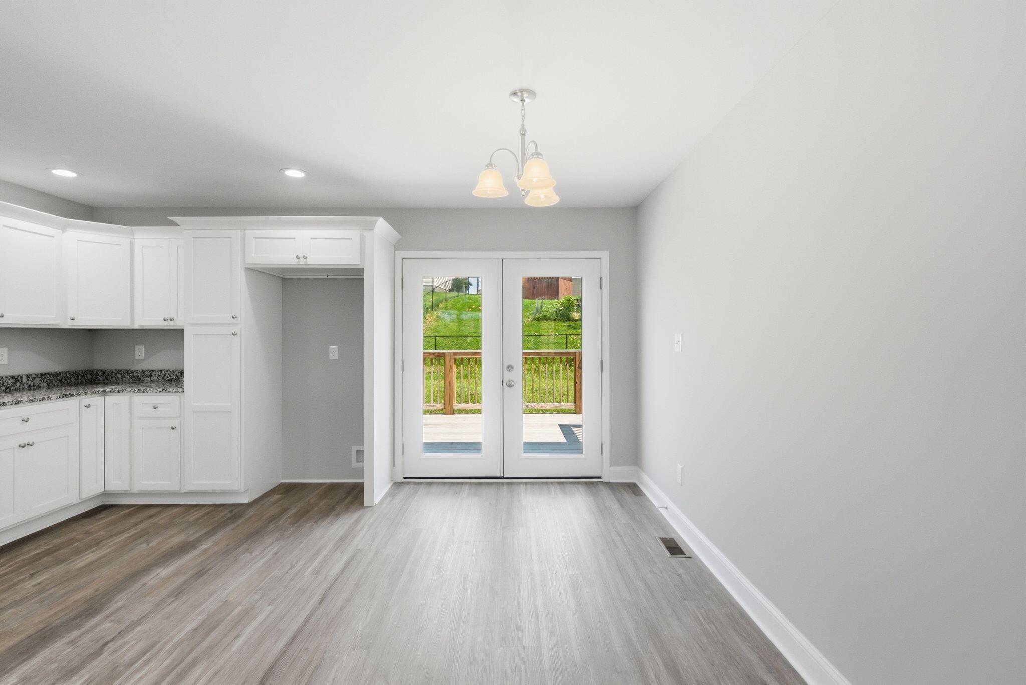 3020 Thorntree Lane Property Photo 11