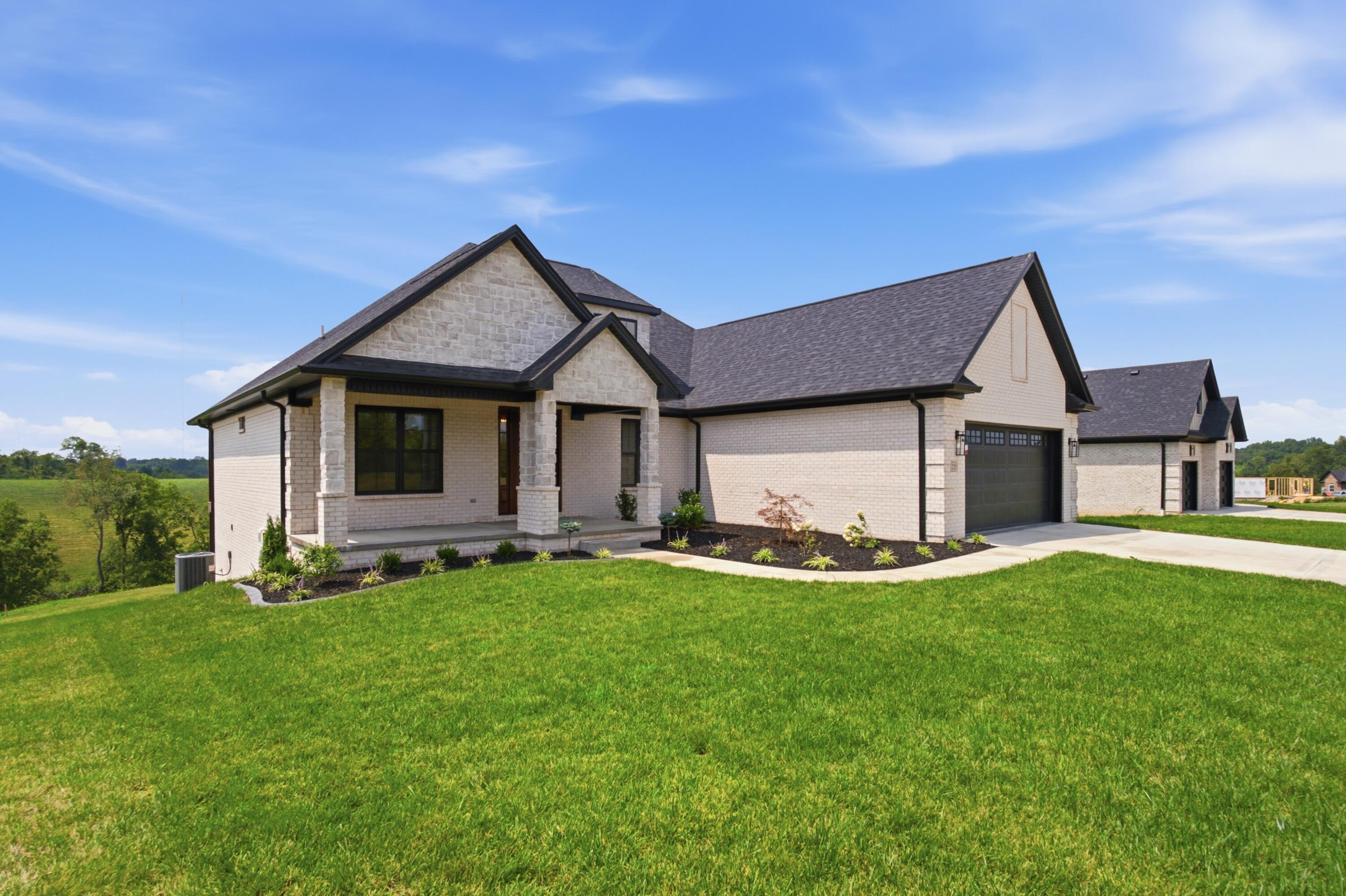 225 Brandenburg Way Property Photo 4